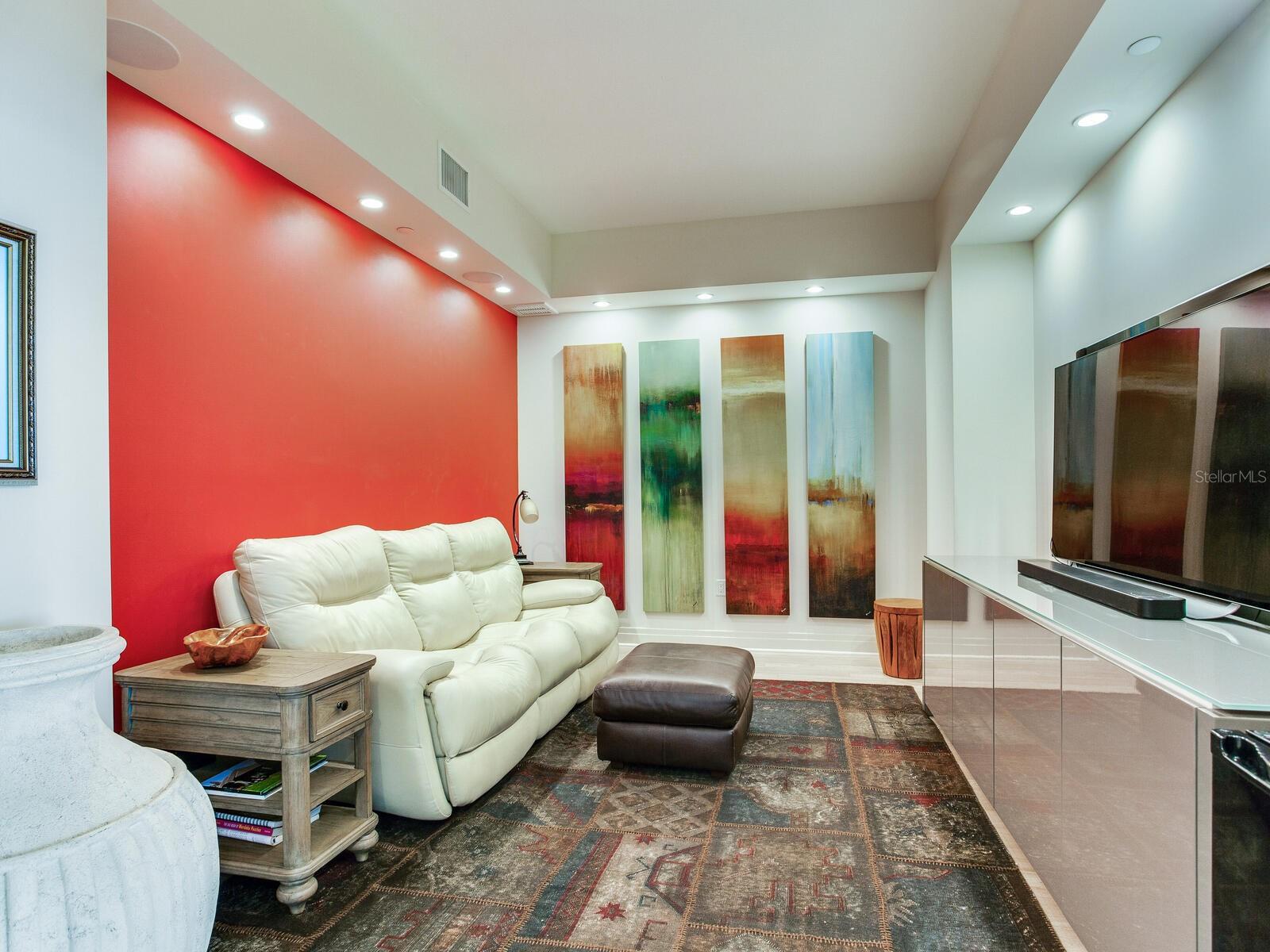 FLORENCIA CONDO - Residential