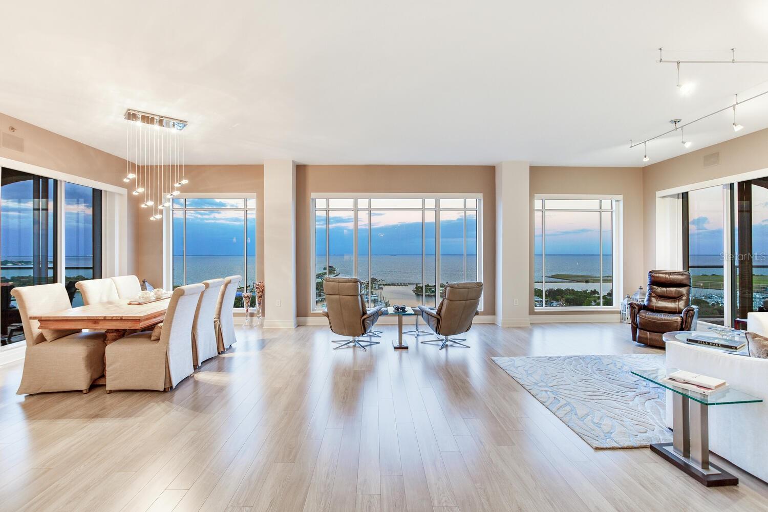 FLORENCIA CONDO - Residential