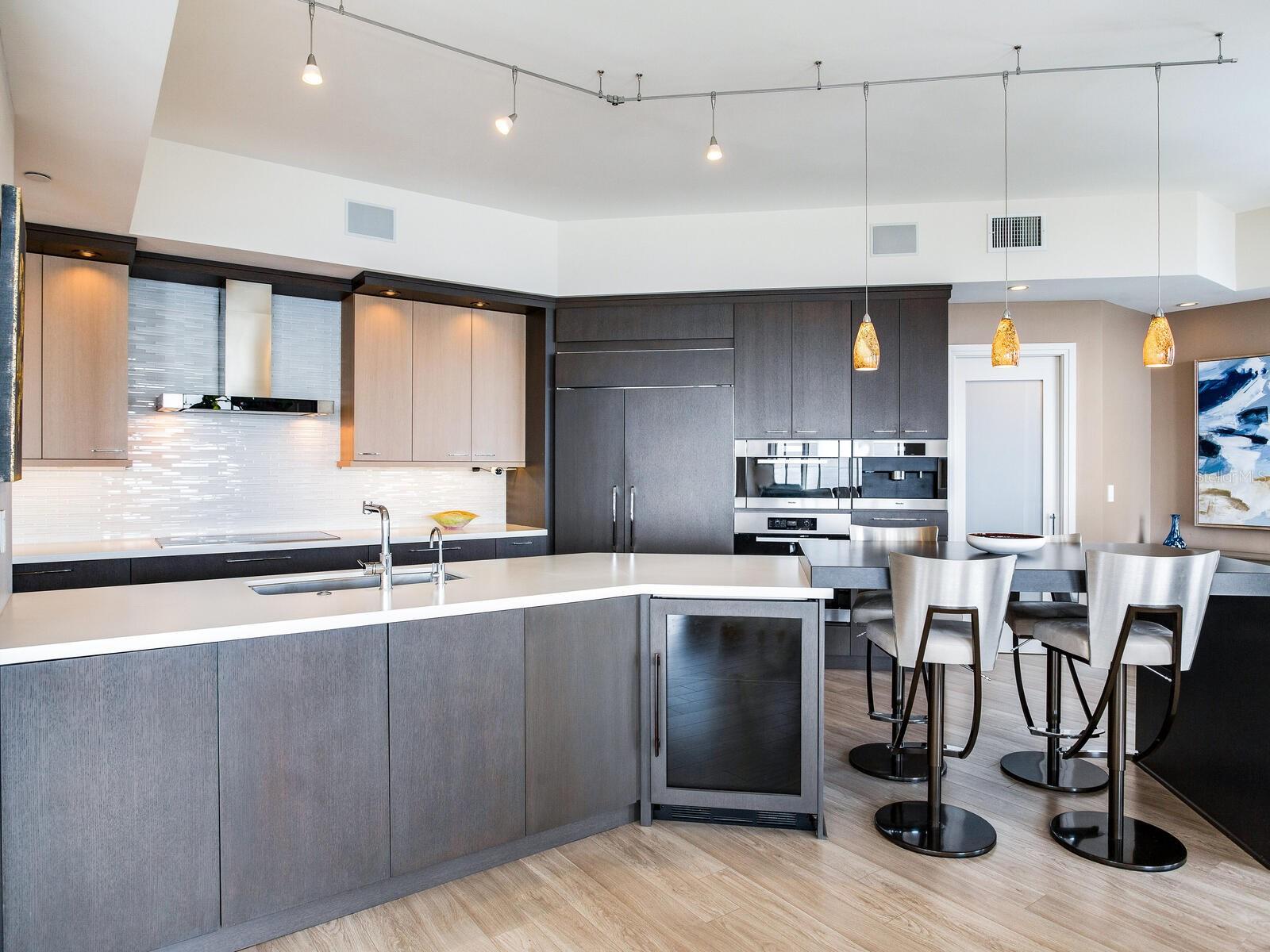 FLORENCIA CONDO - Residential