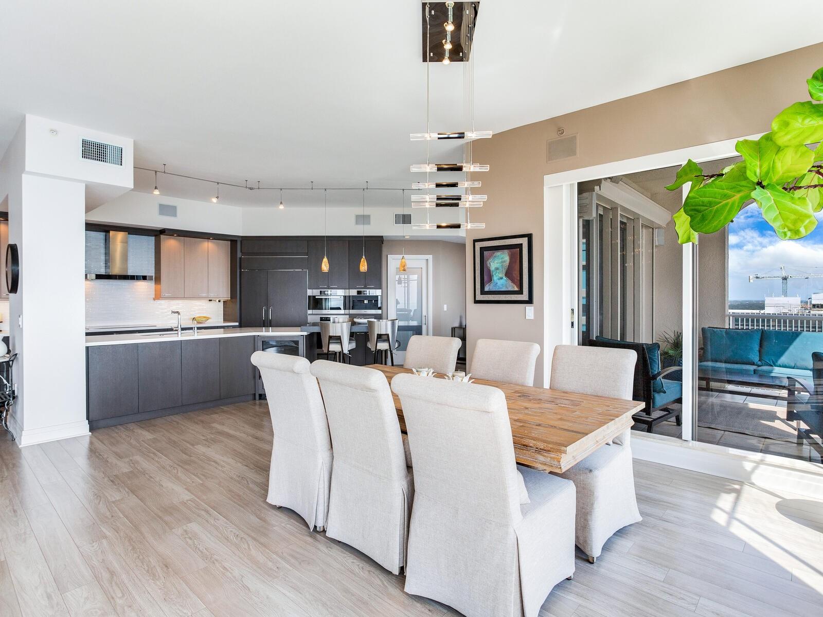 FLORENCIA CONDO - Residential