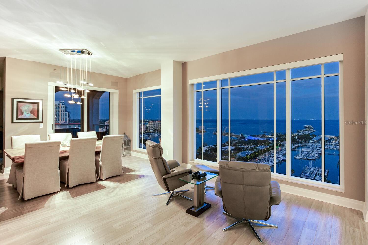 FLORENCIA CONDO - Residential