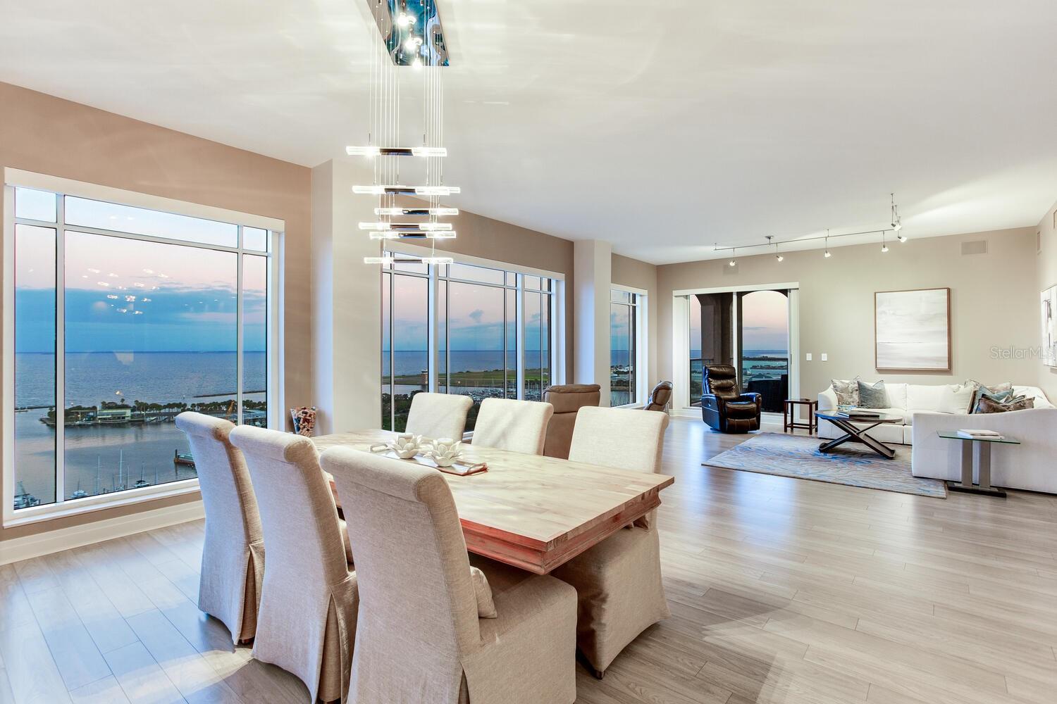 FLORENCIA CONDO - Residential