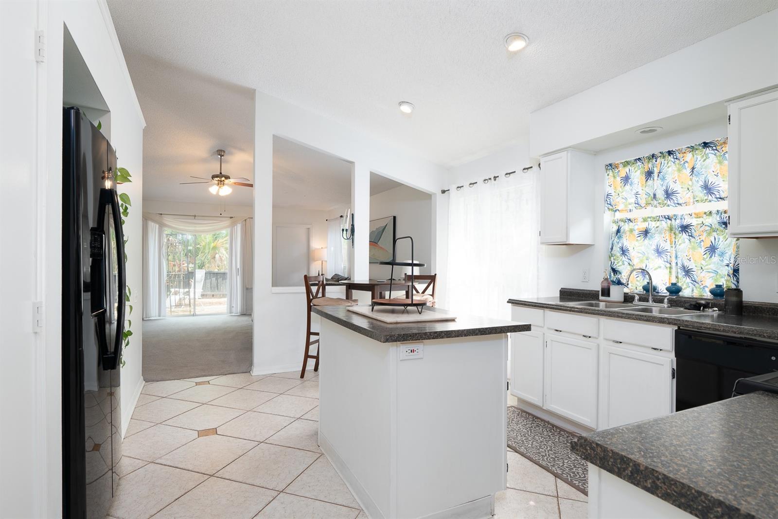SUNSET OAKS - Residential Lease