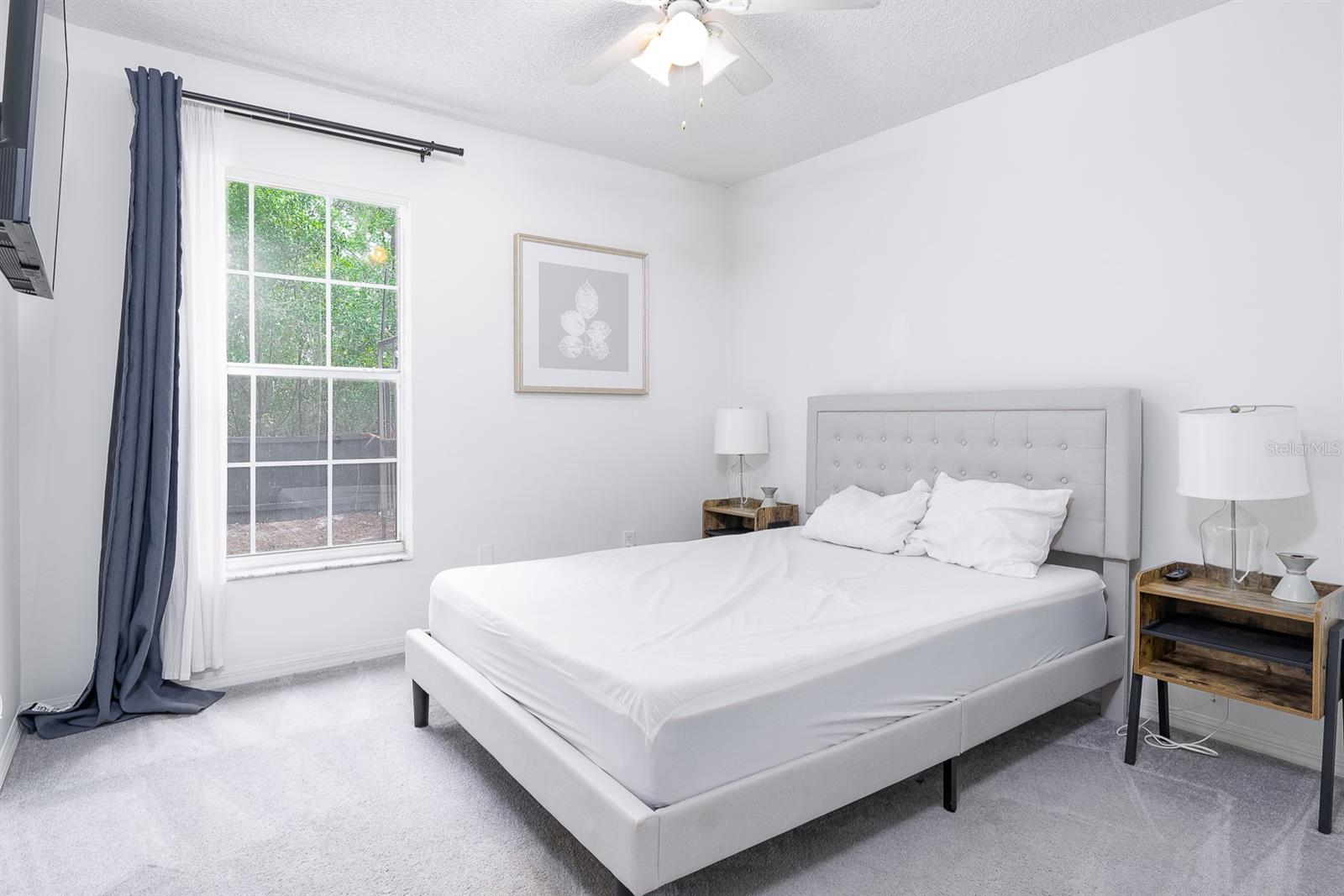 SUNSET OAKS - Residential Lease