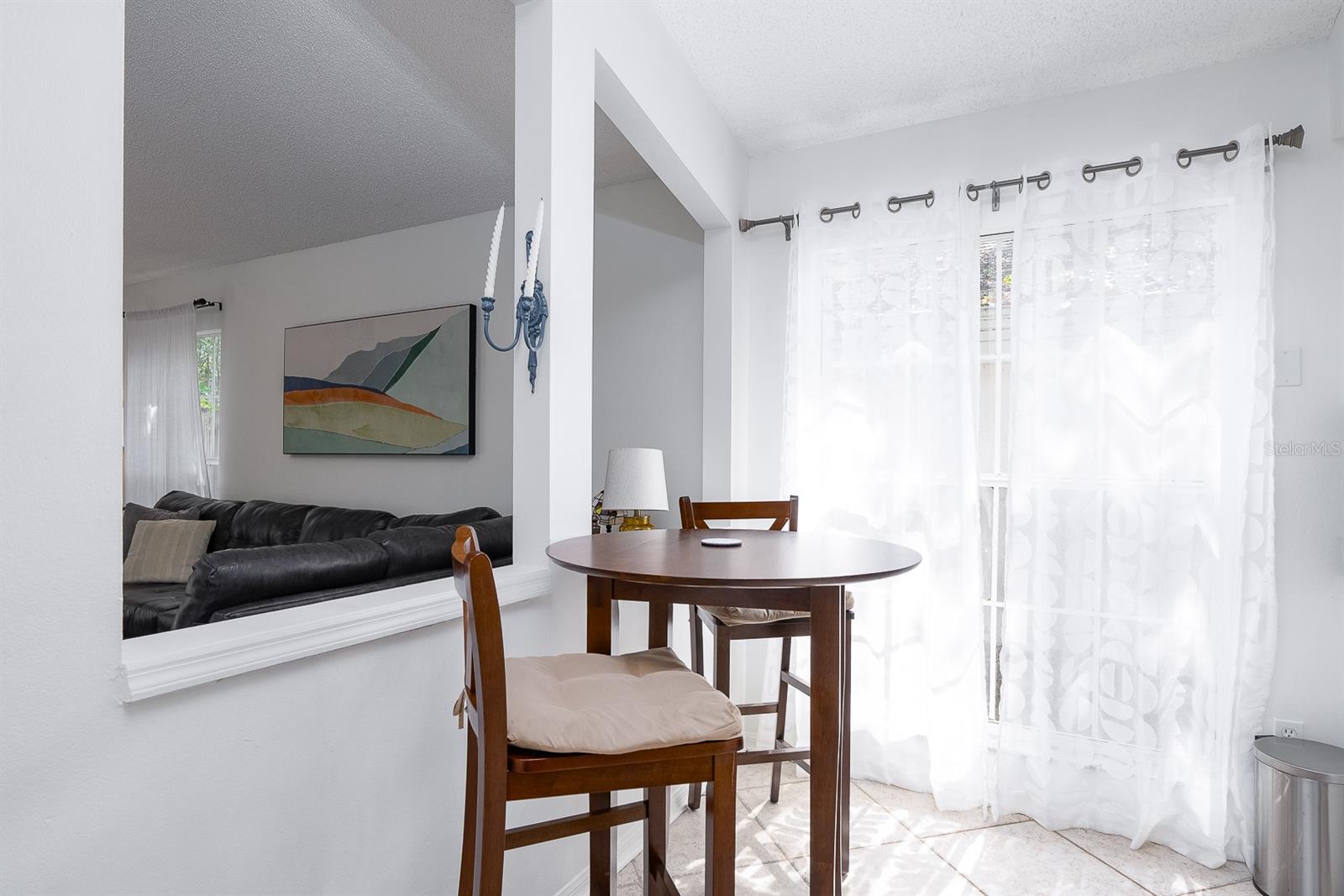 SUNSET OAKS - Residential Lease
