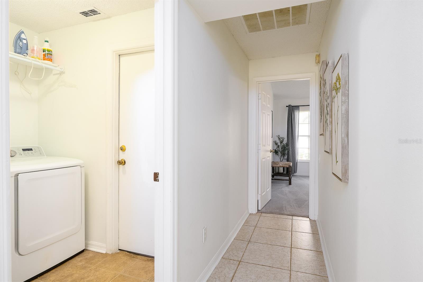 SUNSET OAKS - Residential Lease