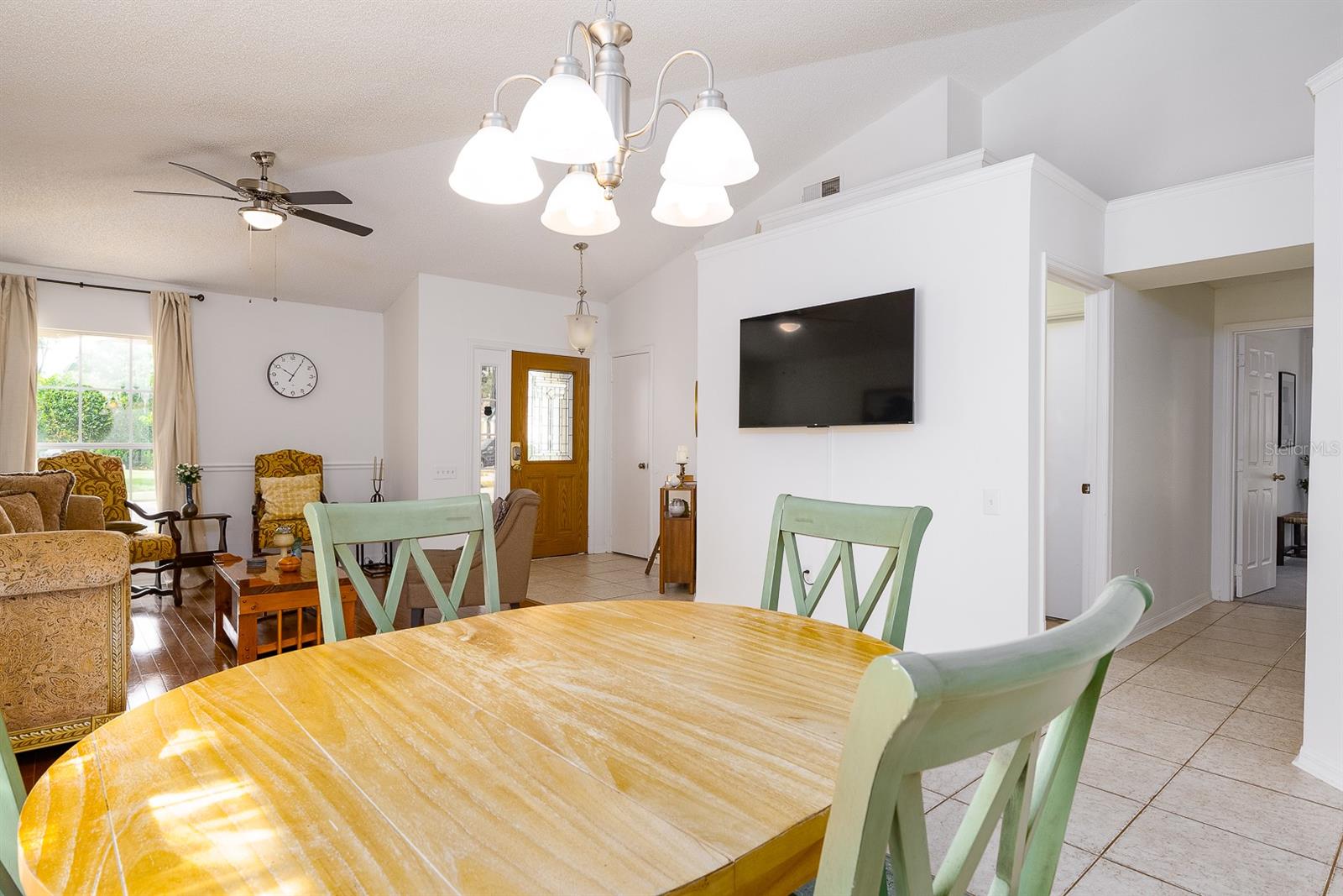SUNSET OAKS - Residential Lease