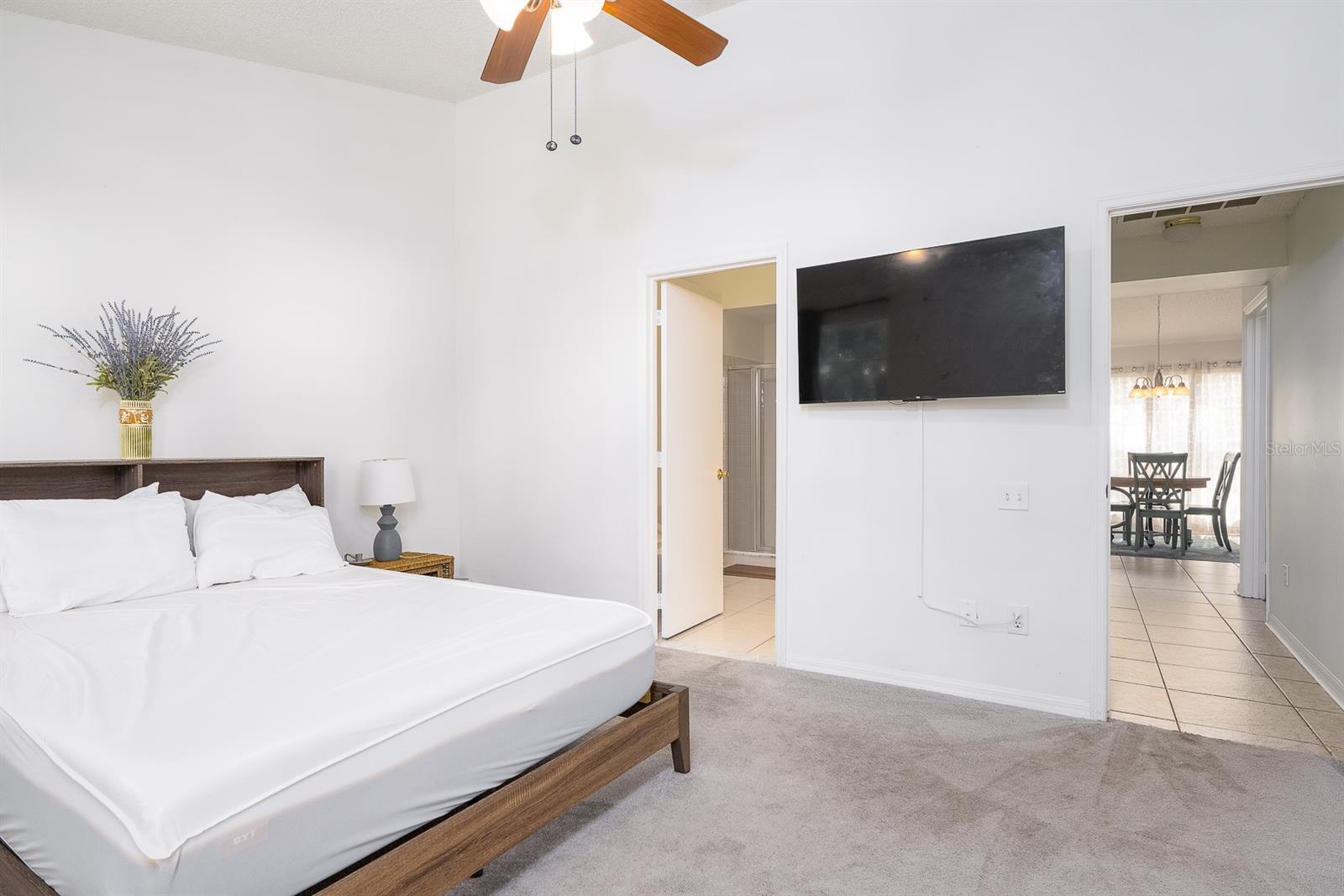 SUNSET OAKS - Residential Lease