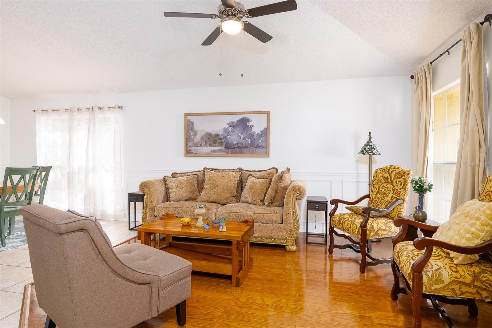SUNSET OAKS - Residential Lease