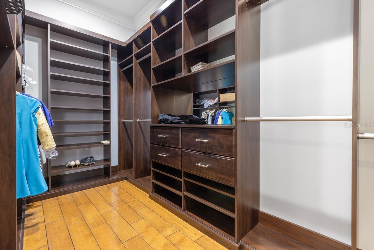 GOLDEN OAK PH 01B - Residential