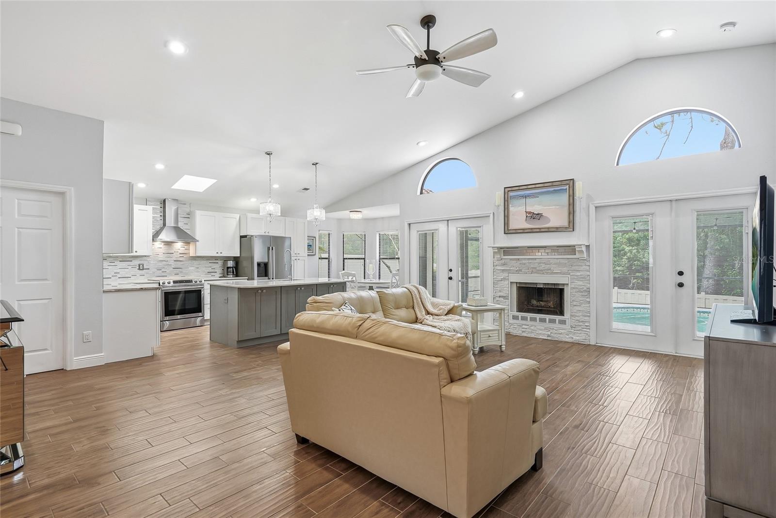 PLACIDO BAYOU - Residential