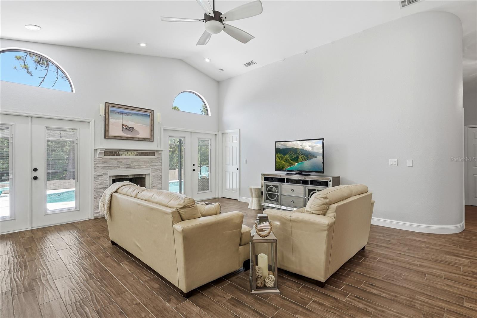 PLACIDO BAYOU - Residential