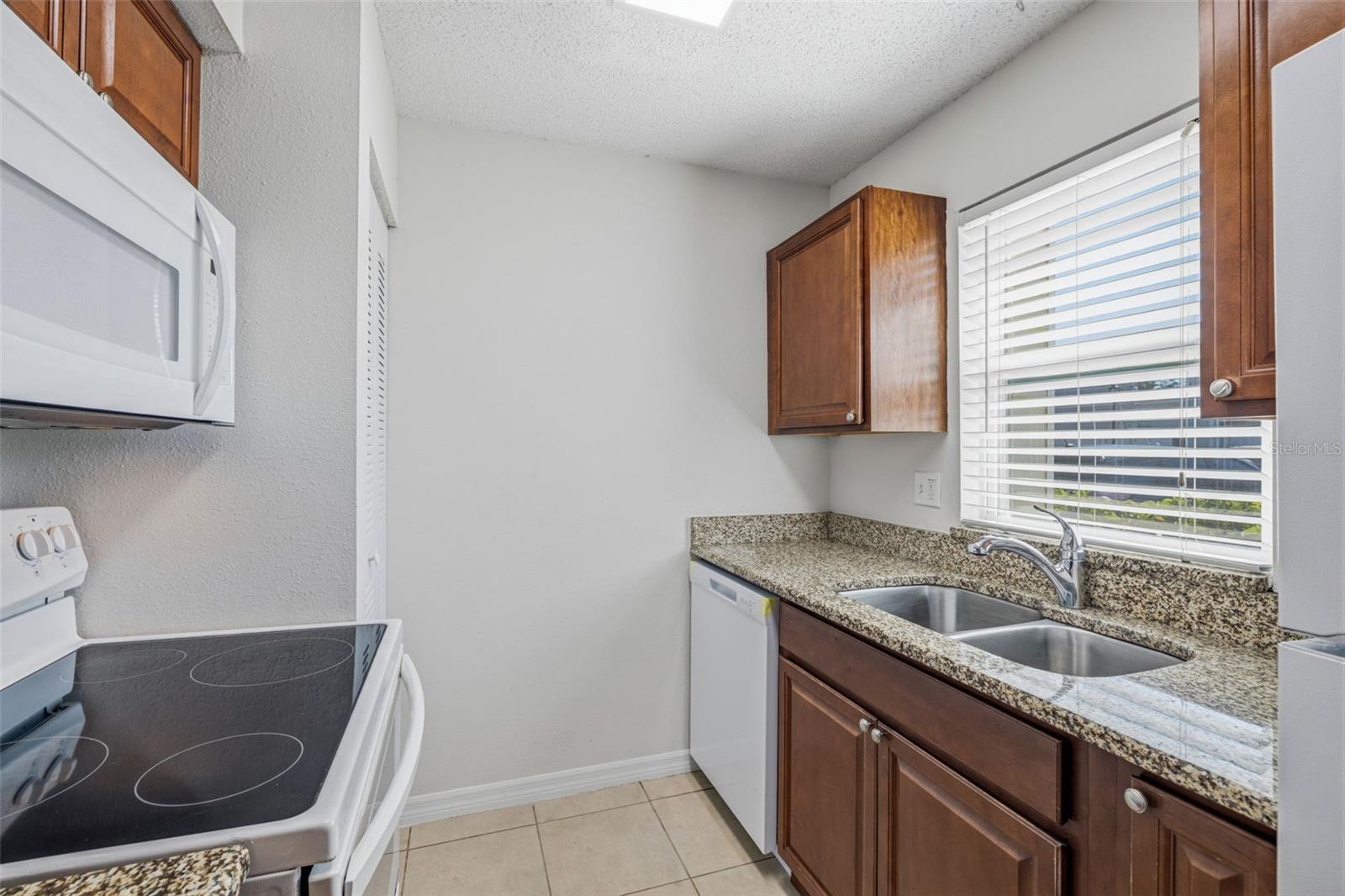 WESTWIND PLACE A CONDO - Residential