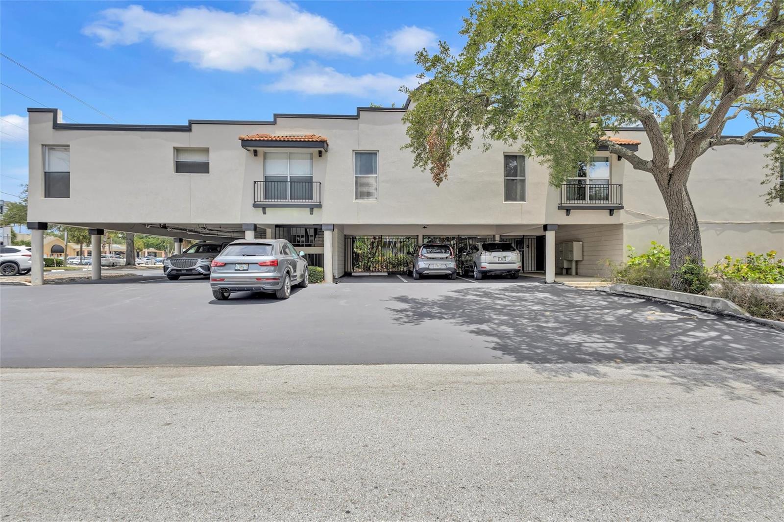 THE BAYSIDE CONDO - Residential