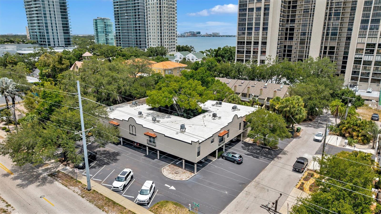 THE BAYSIDE CONDO - Residential