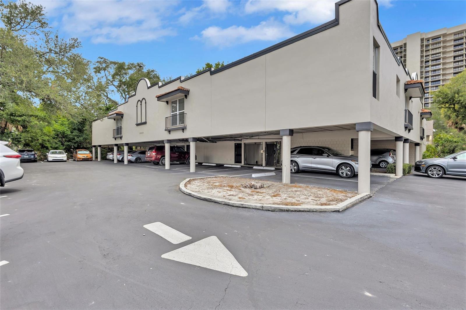 THE BAYSIDE CONDO - Residential
