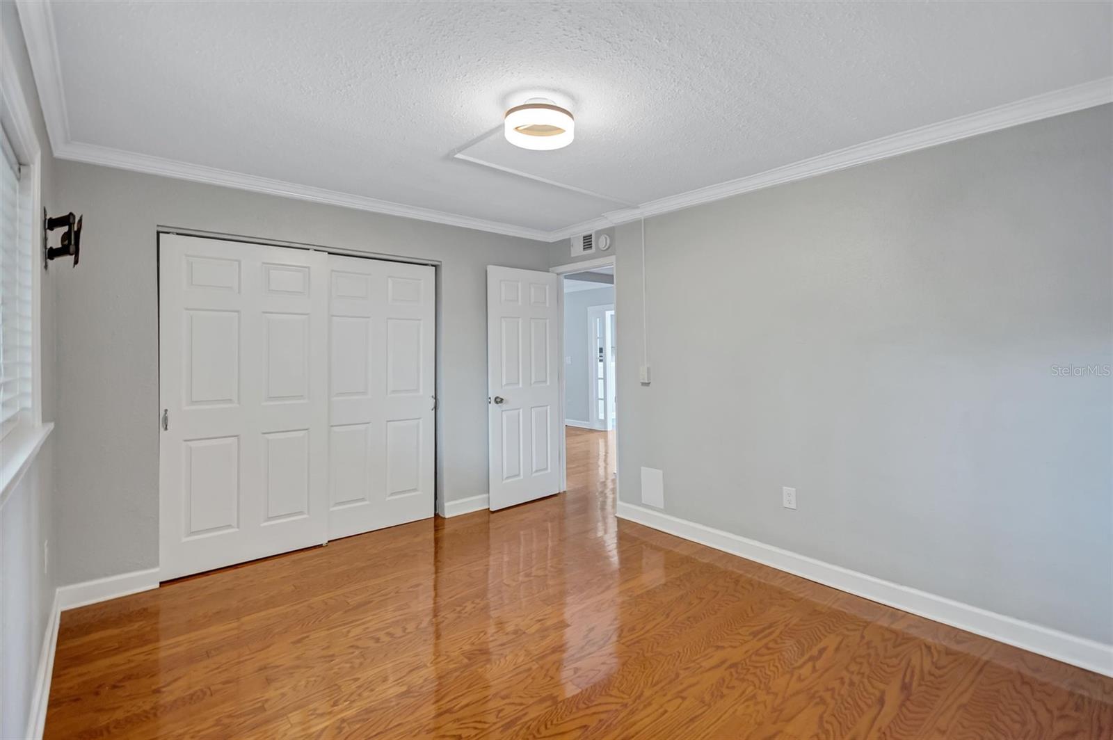 THE BAYSIDE CONDO - Residential
