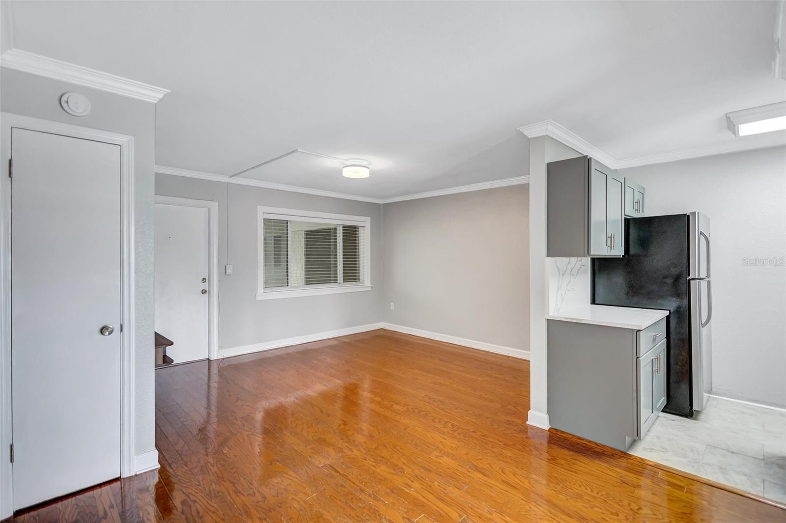 THE BAYSIDE CONDO - Residential