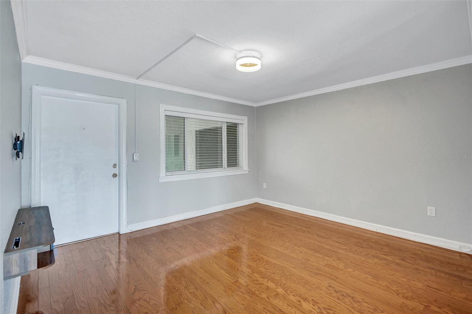 THE BAYSIDE CONDO - Residential