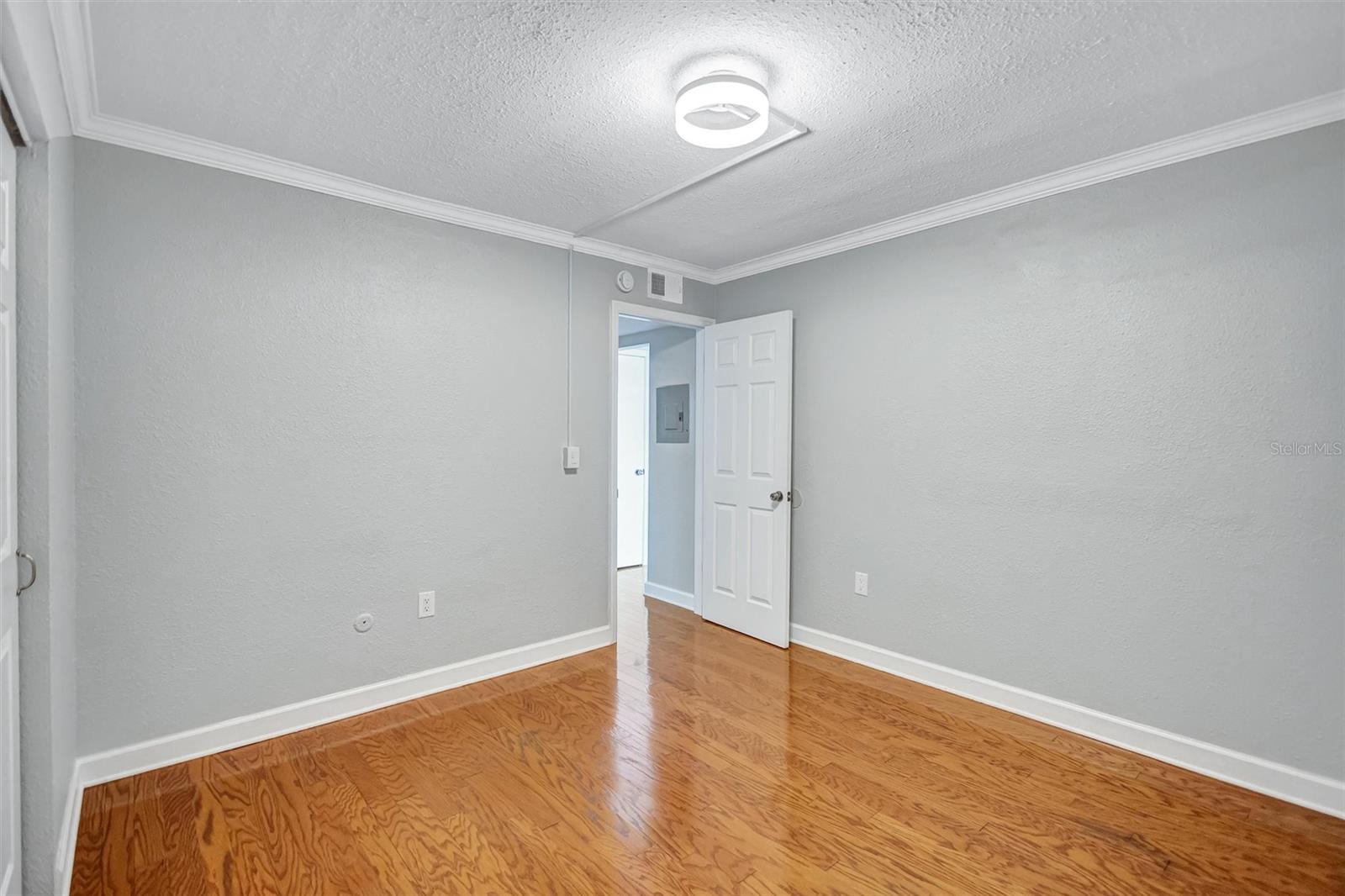 THE BAYSIDE CONDO - Residential