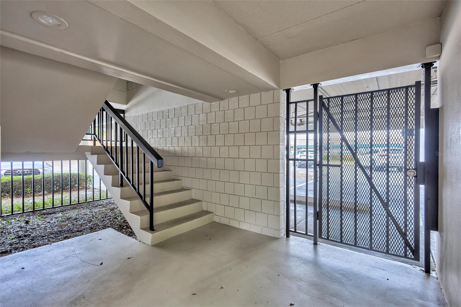 THE BAYSIDE CONDO - Residential