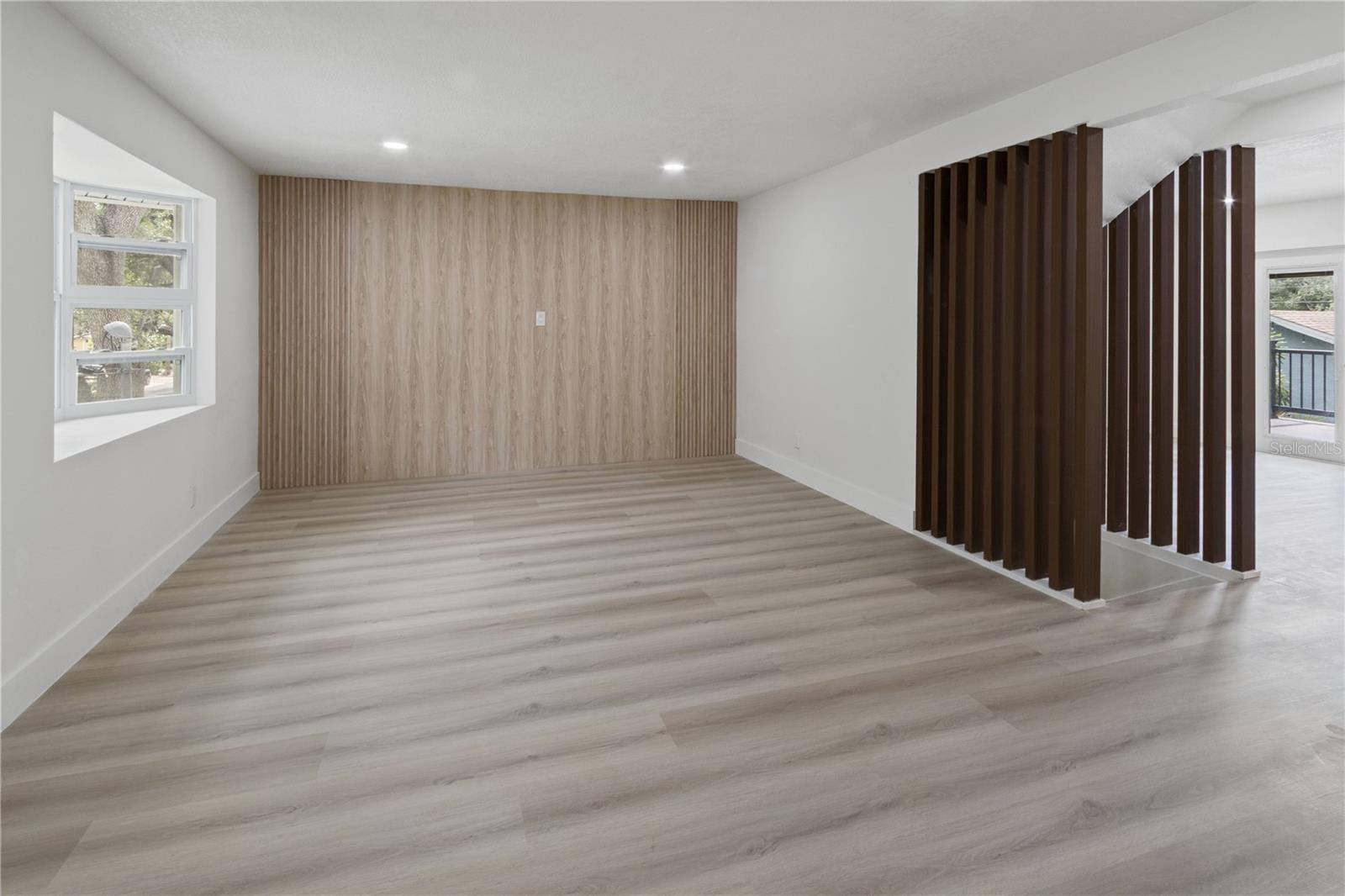 OAKELLARS - Residential