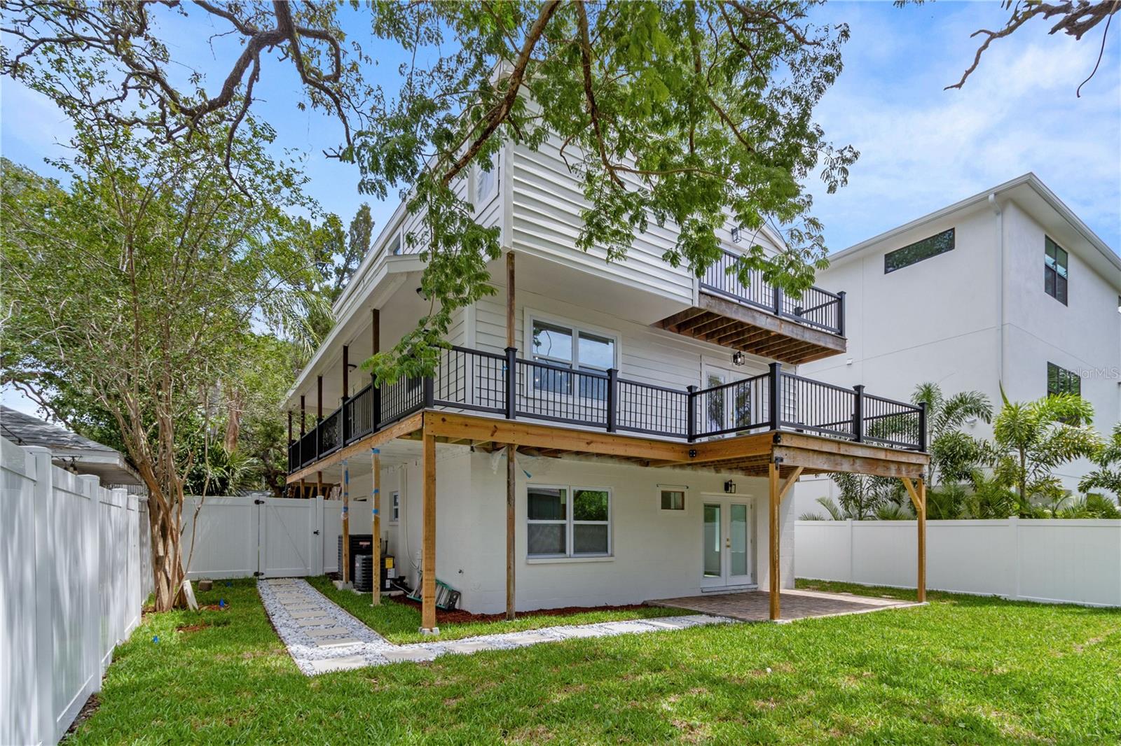 OAKELLARS - Residential