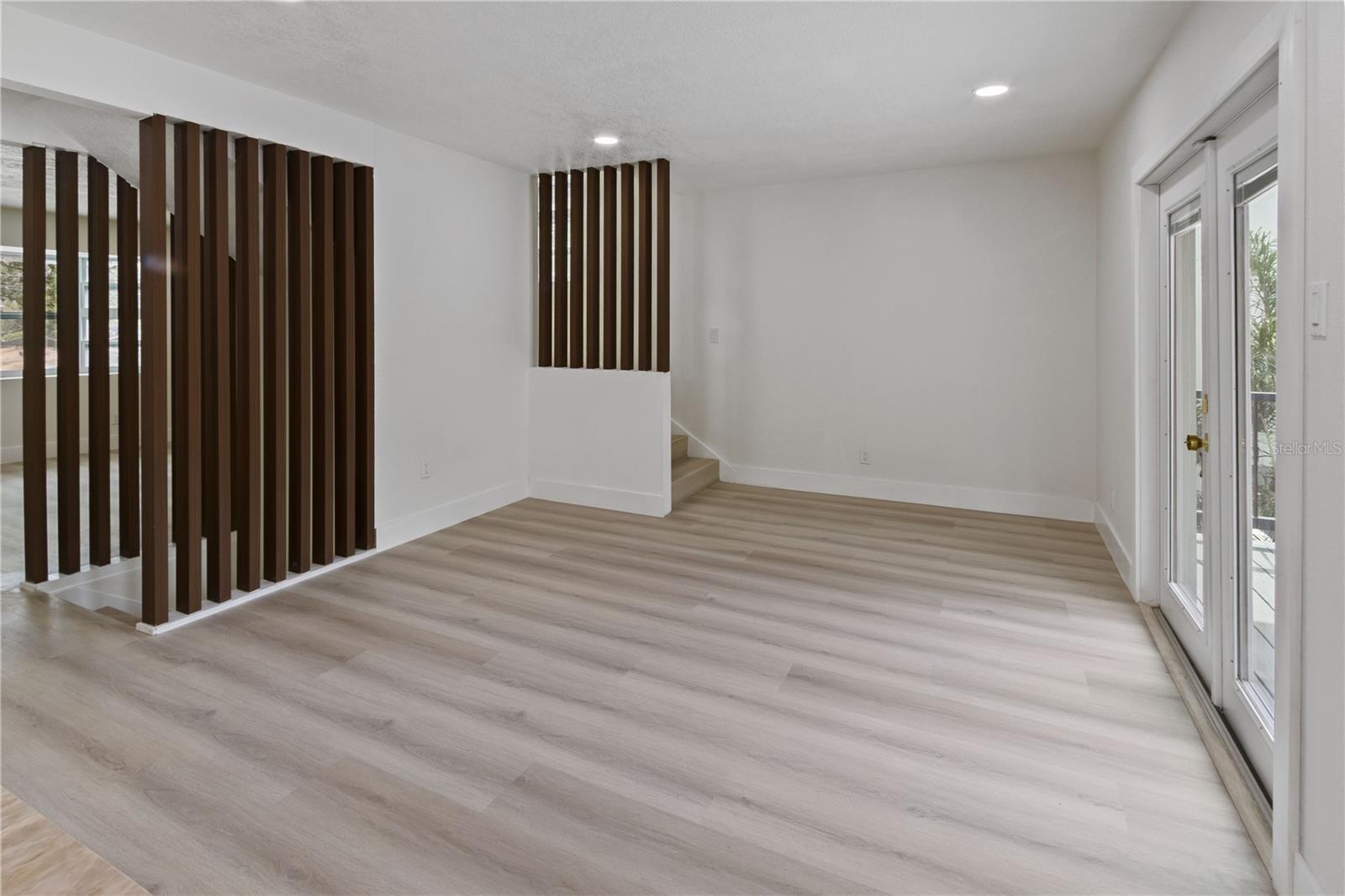 OAKELLARS - Residential