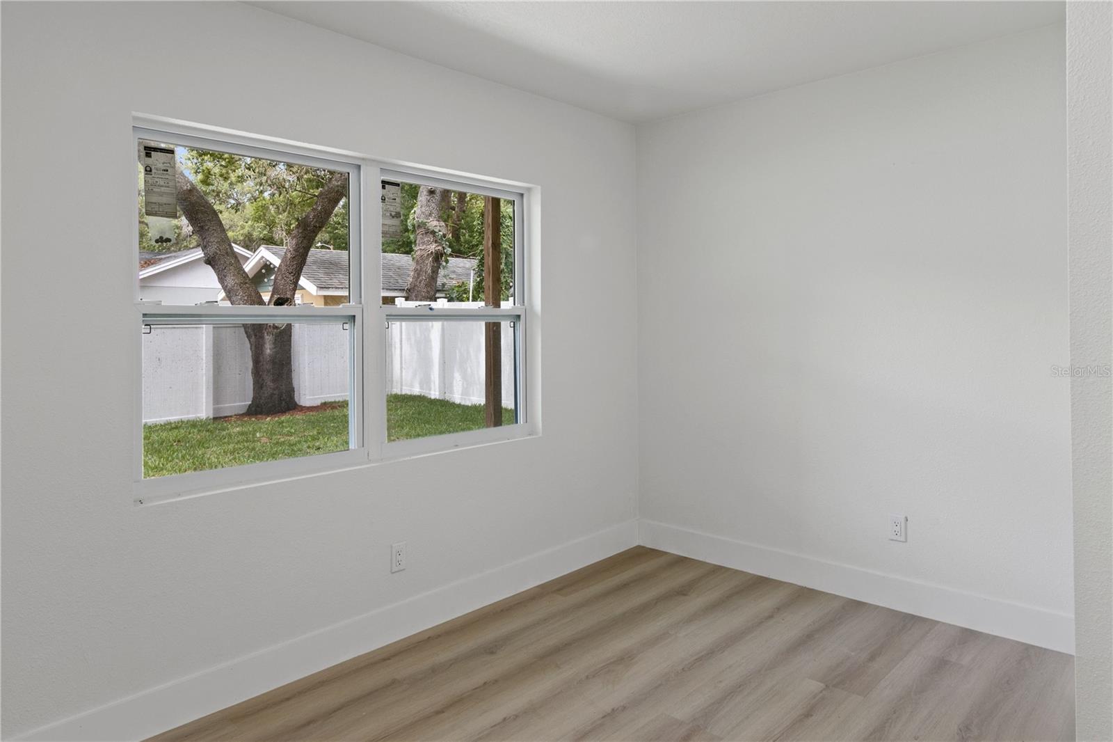 OAKELLARS - Residential