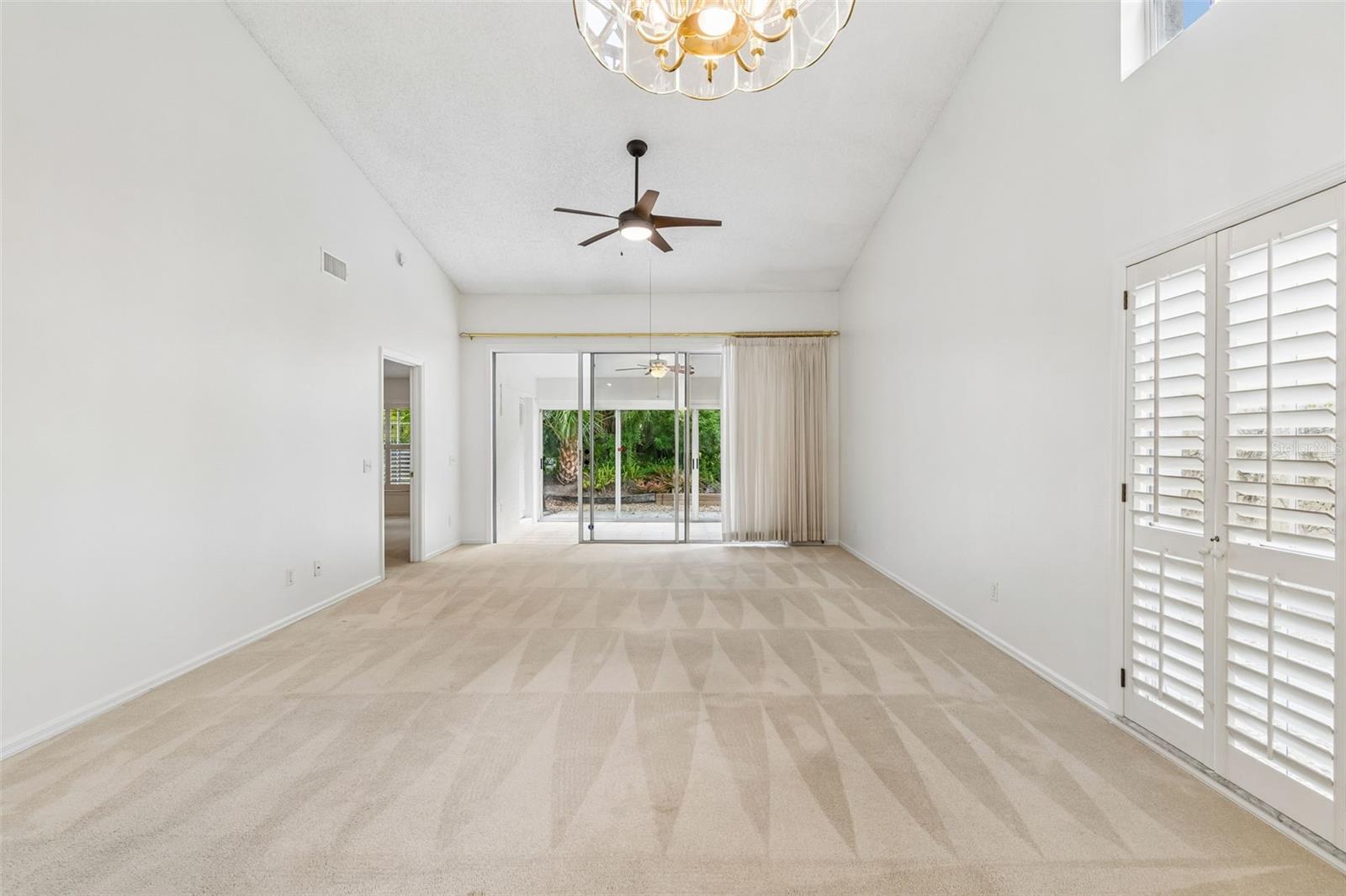 CLUB VILLAS AT PALM-AIRE PH XII - Residential