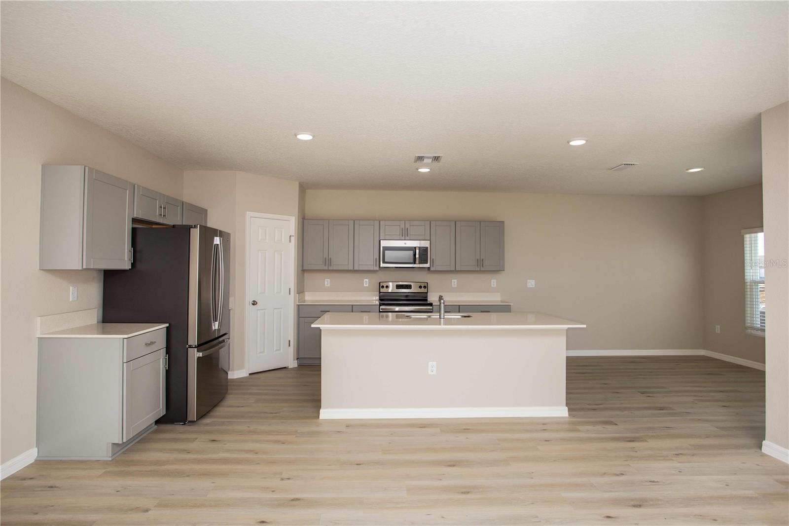 SCENIC TERRACE - Residential