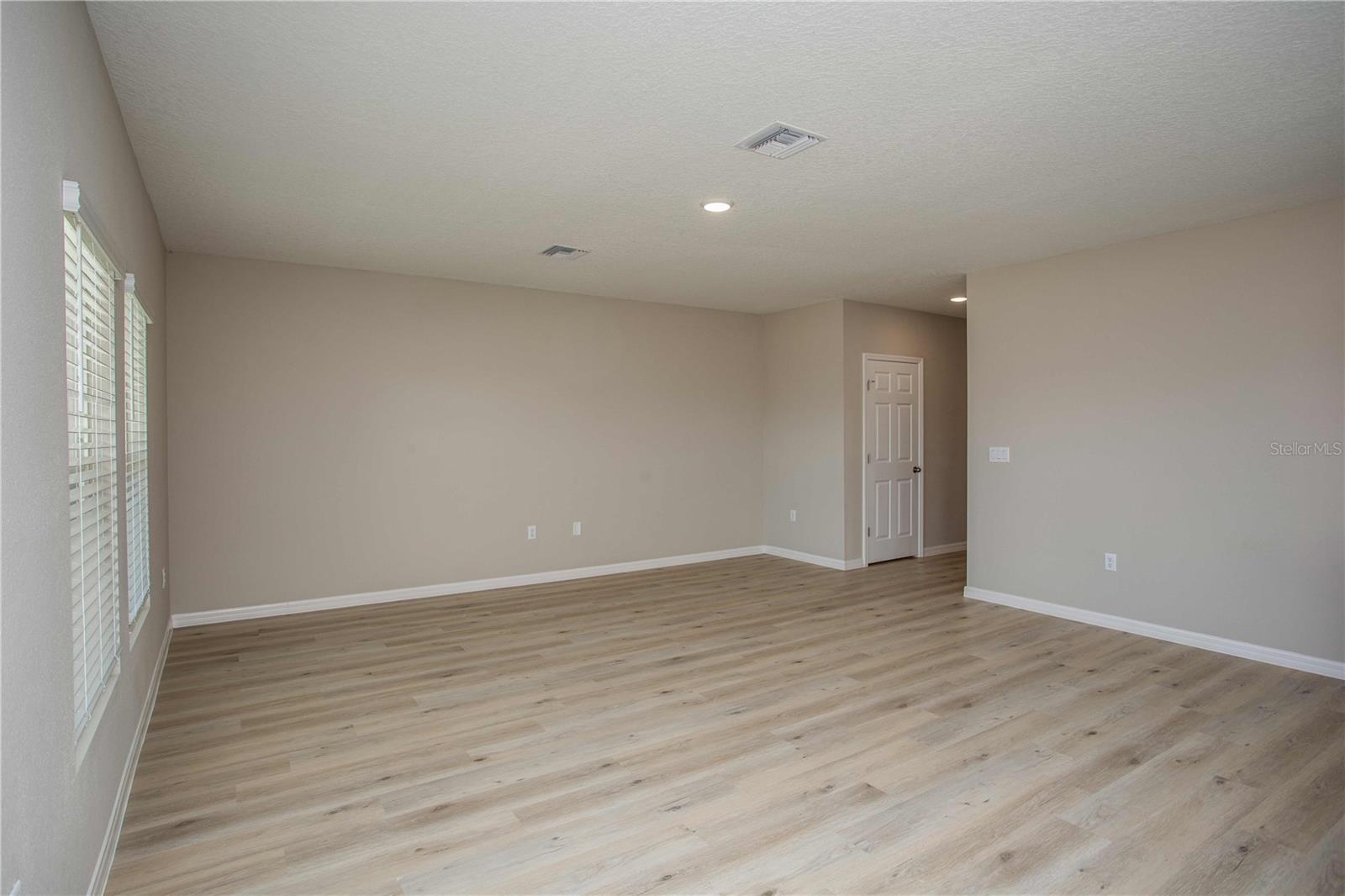 SCENIC TERRACE - Residential