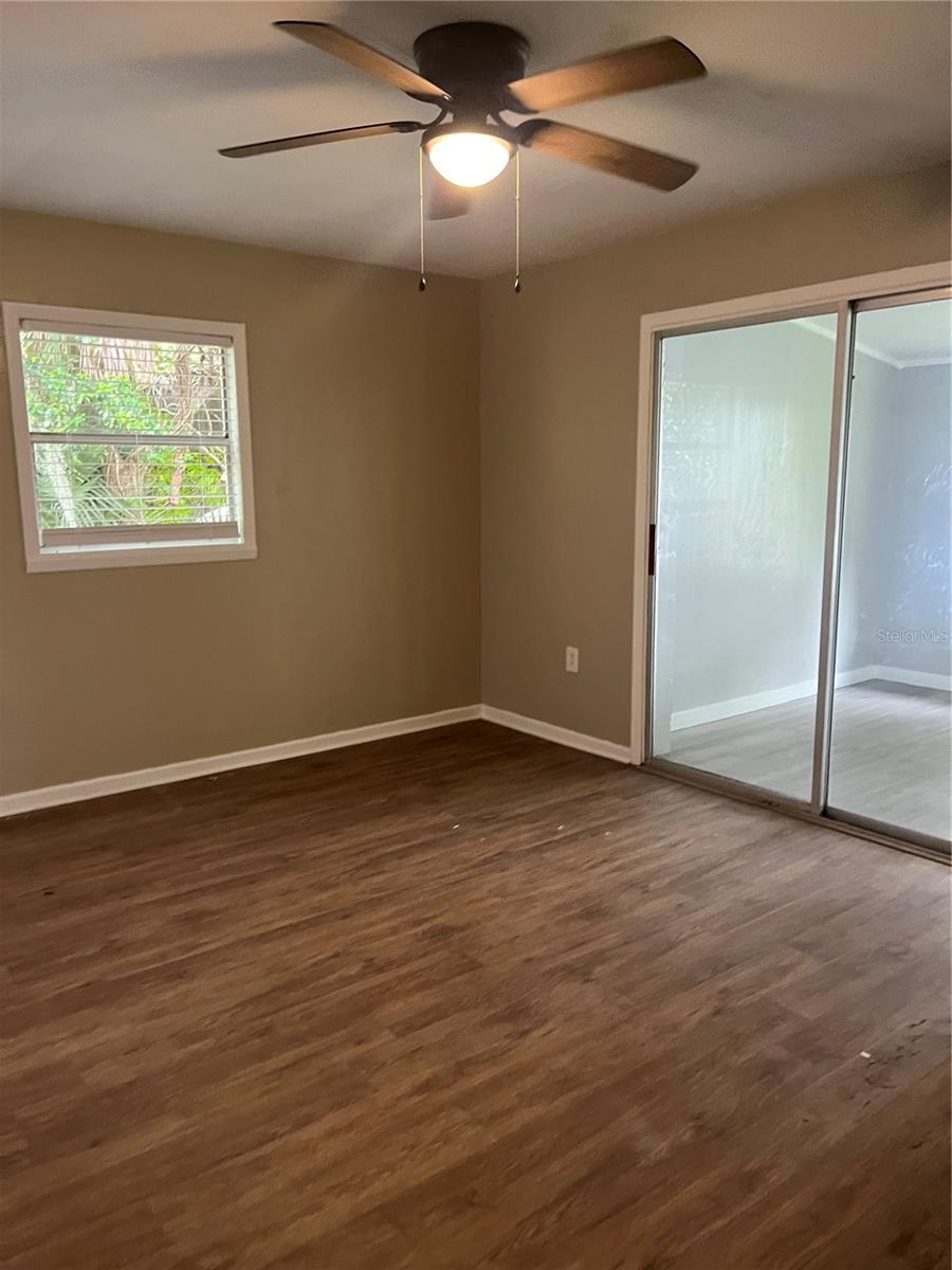 TRIANGLE SUB - Residential Lease