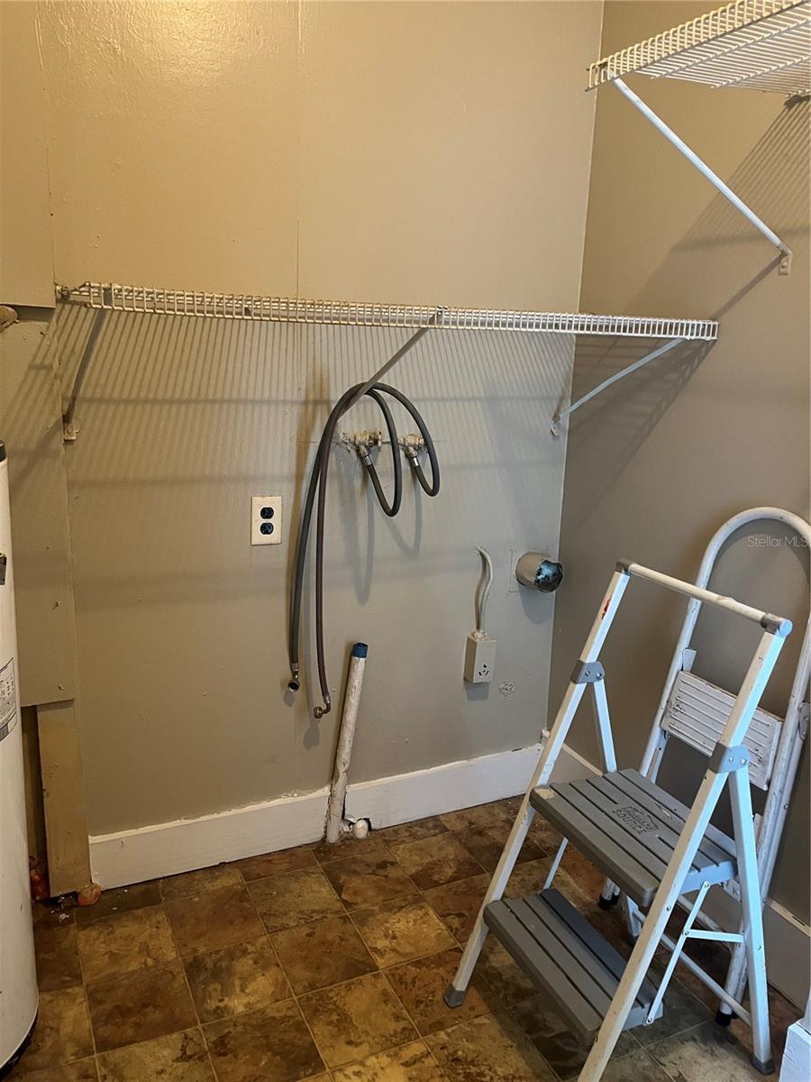 TRIANGLE SUB - Residential Lease