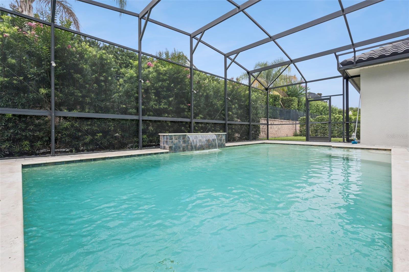 STEEPLE CHASE - Residential