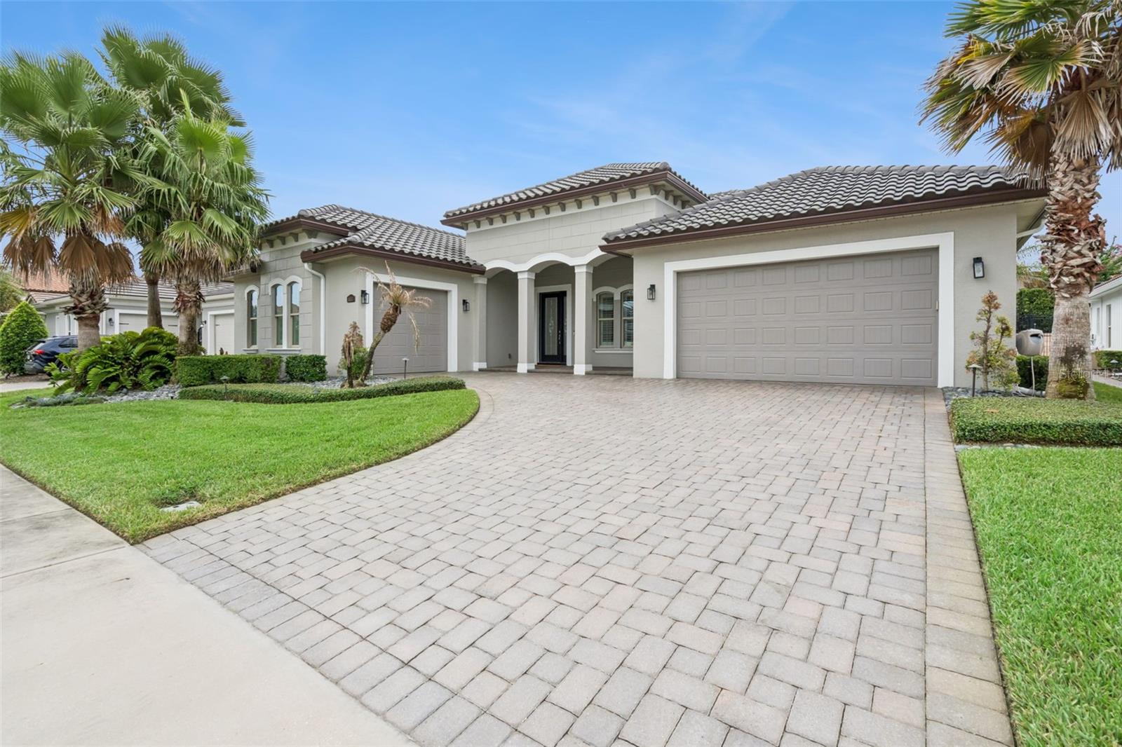 STEEPLE CHASE - Residential