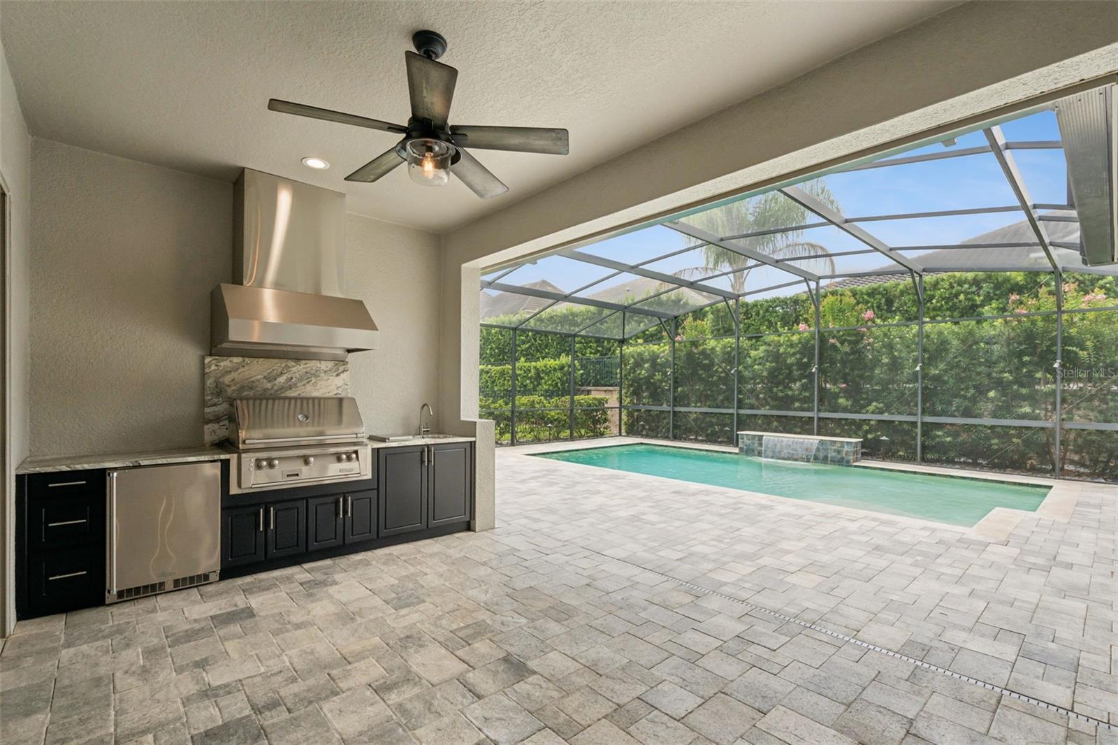 STEEPLE CHASE - Residential