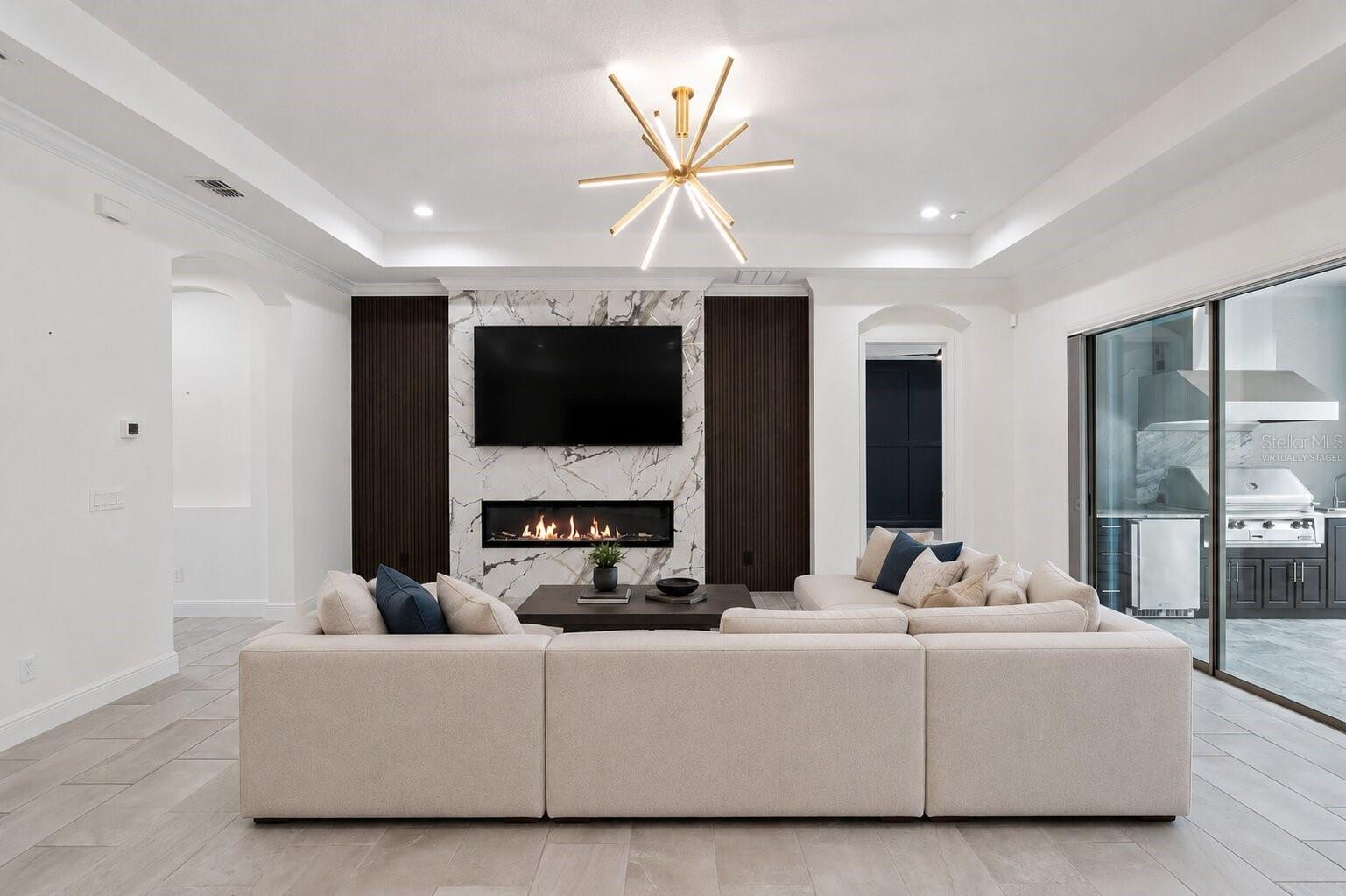 STEEPLE CHASE - Residential