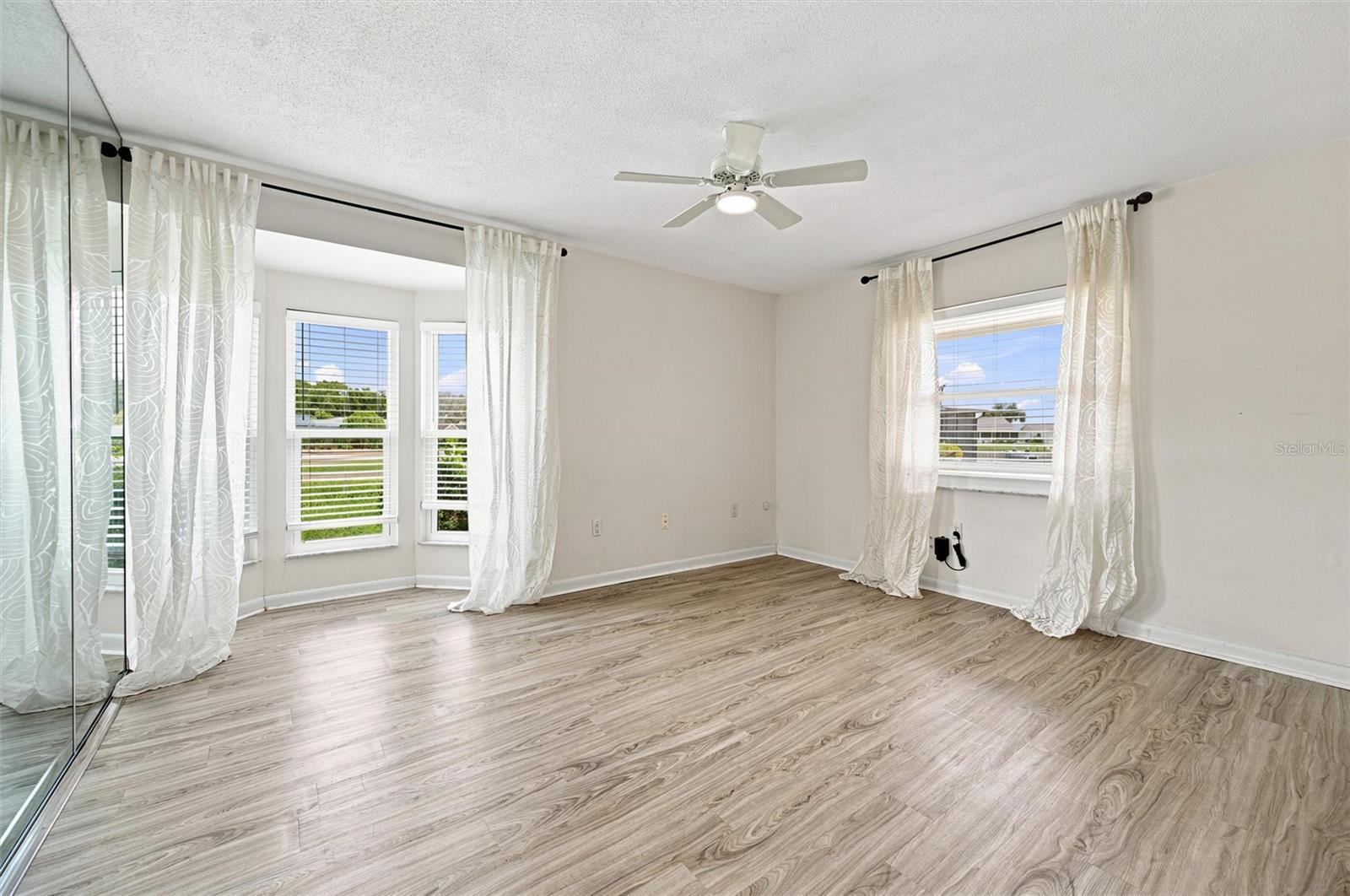 DEL WEBBS SUN CITY FLORIDA UN - Residential