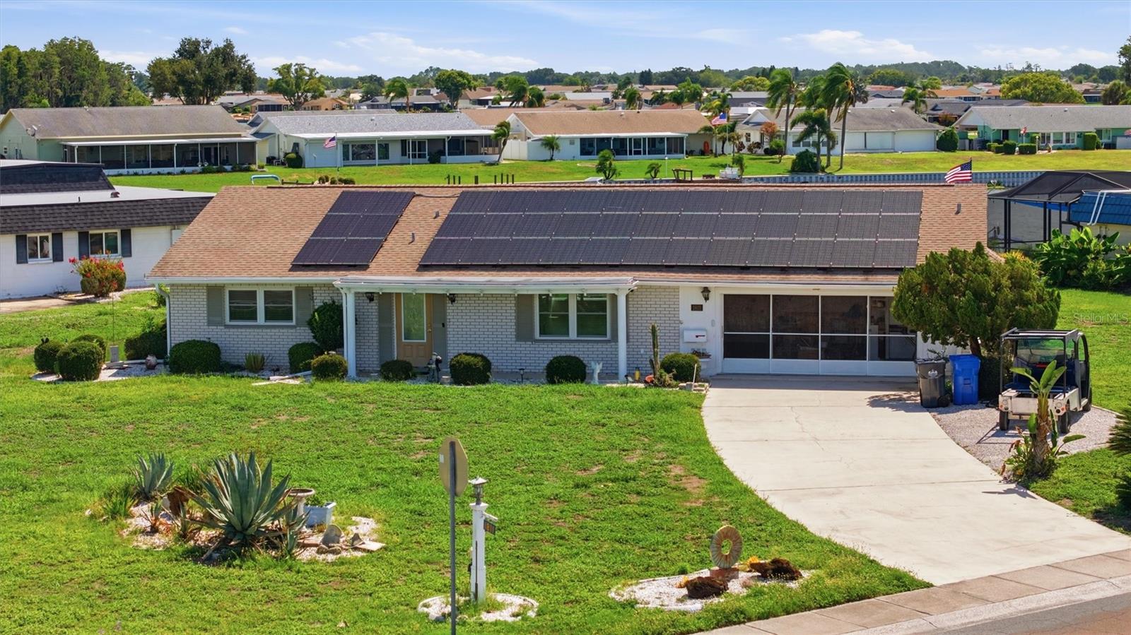 DEL WEBBS SUN CITY FLORIDA UN - Residential