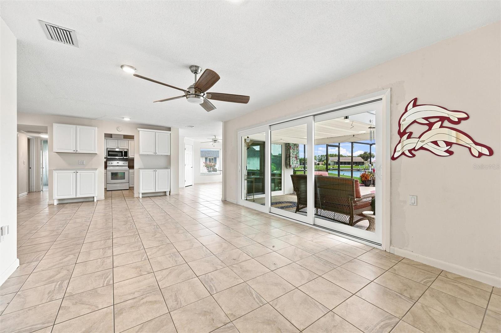 DEL WEBBS SUN CITY FLORIDA UN - Residential