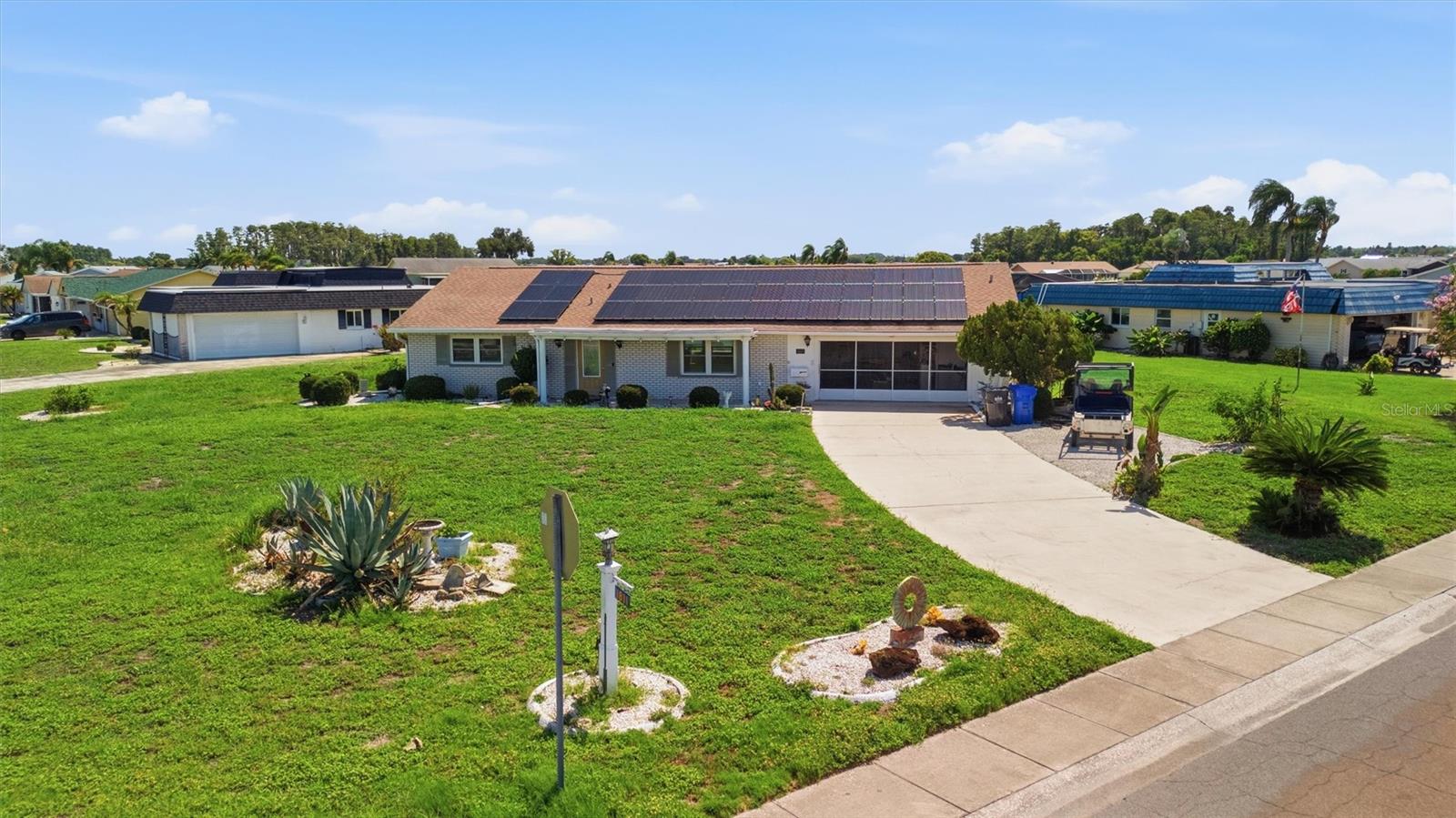 DEL WEBBS SUN CITY FLORIDA UN - Residential