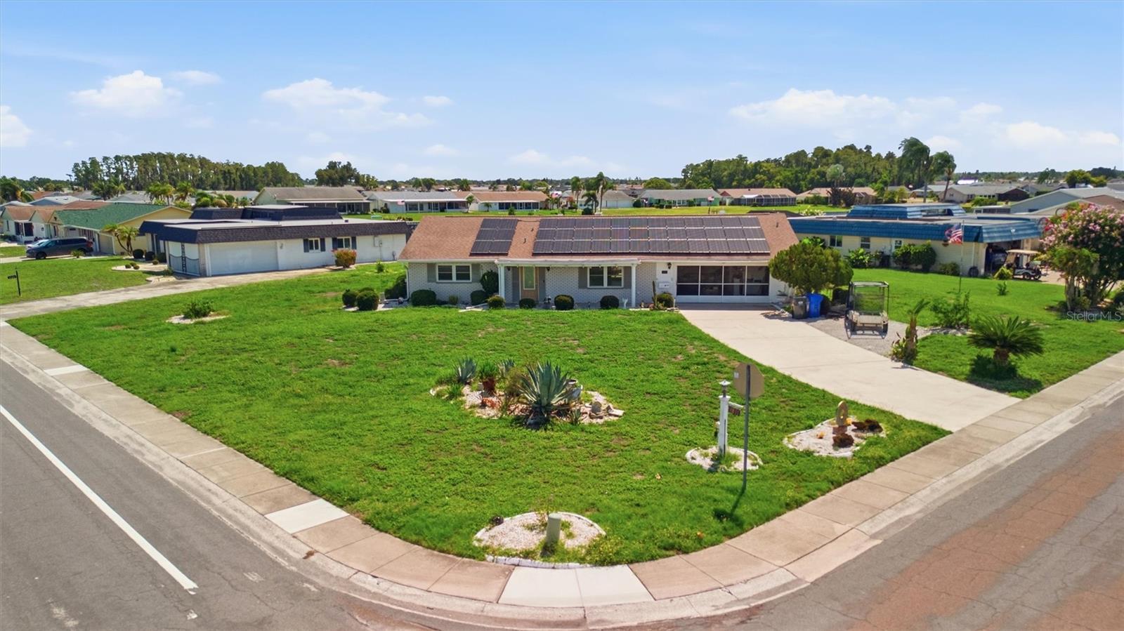 DEL WEBBS SUN CITY FLORIDA UN - Residential