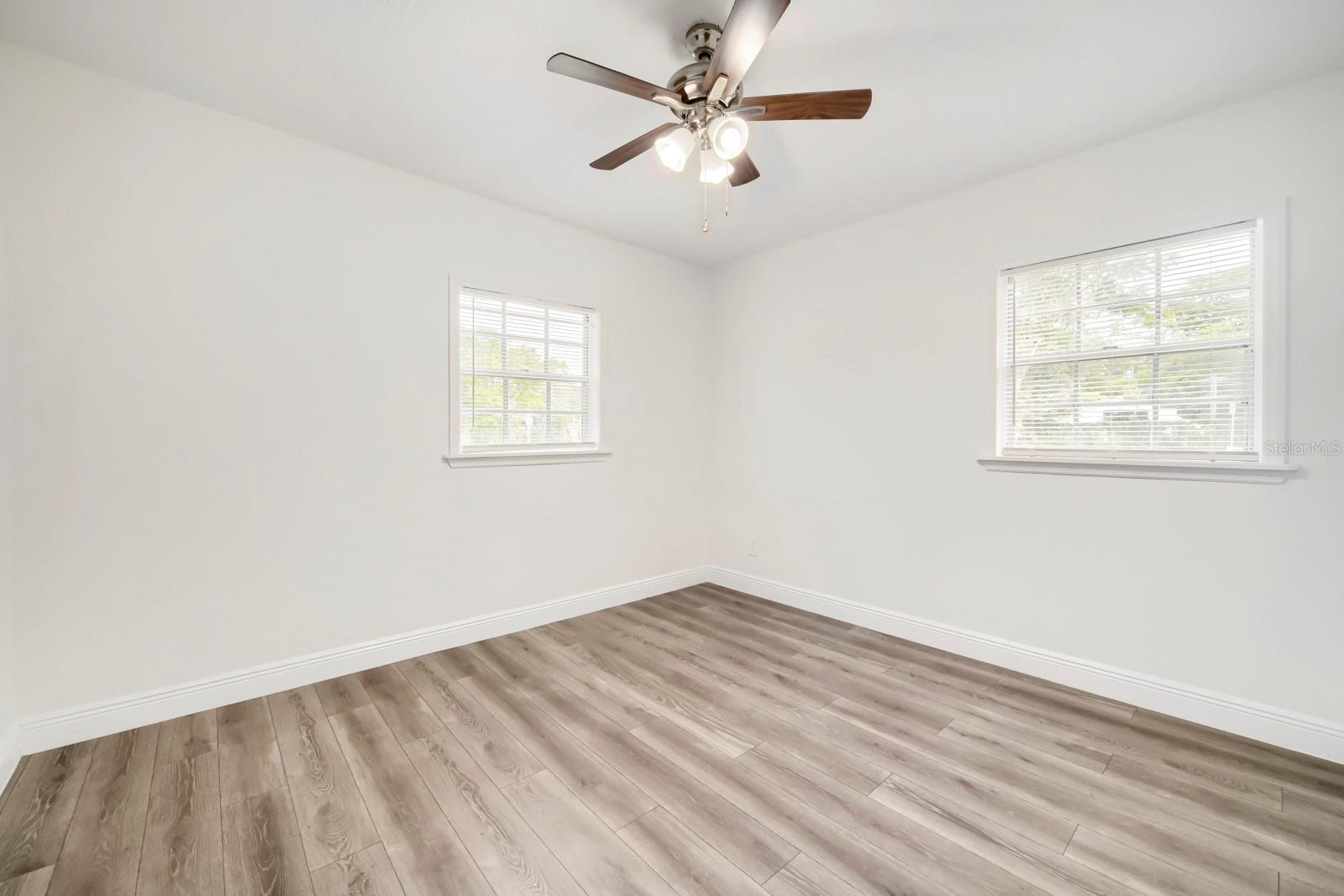 COUNTRY CLUB MANOR UNIT 3 - Residential