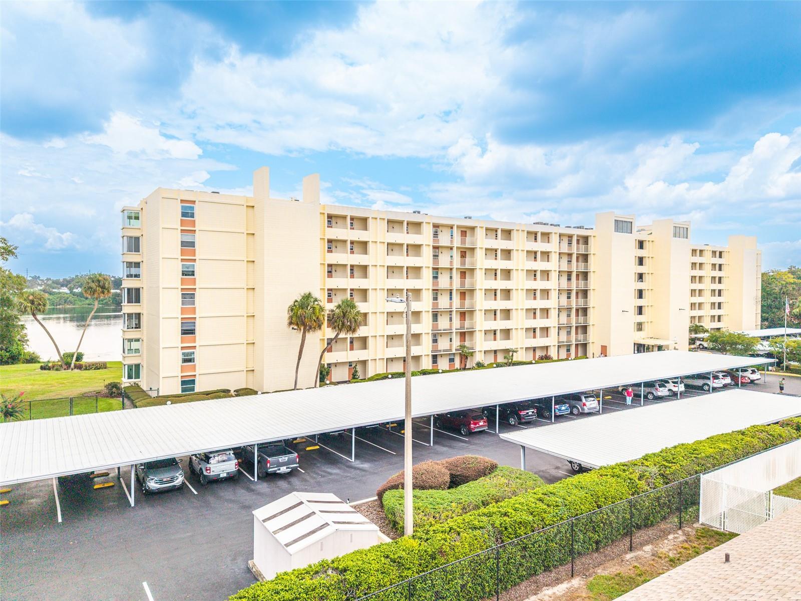 SPRING LAKE TOWERS - Residential