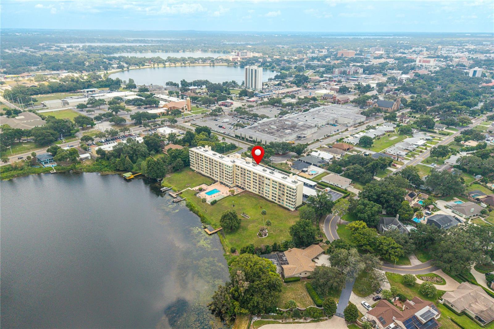 SPRING LAKE TOWERS - Residential