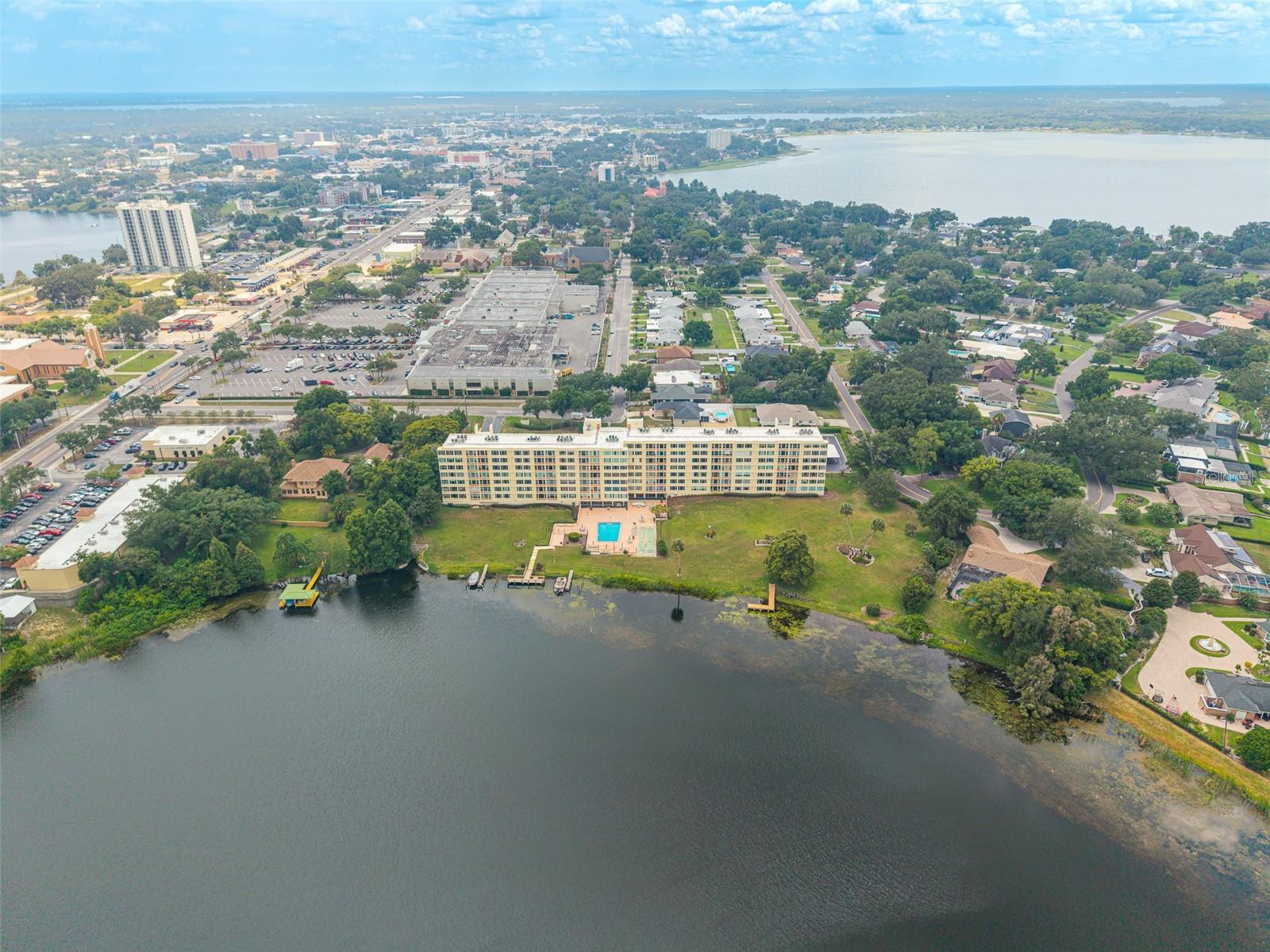 SPRING LAKE TOWERS - Residential
