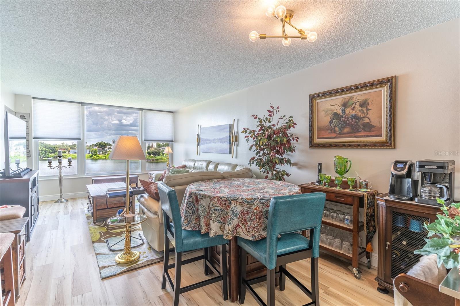 SPRING LAKE TOWERS - Residential