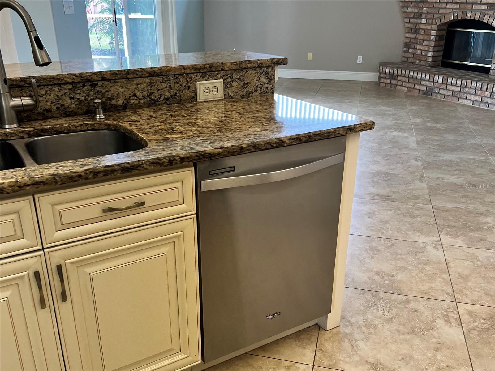 THE TRAILS PH II-A - Residential Lease
