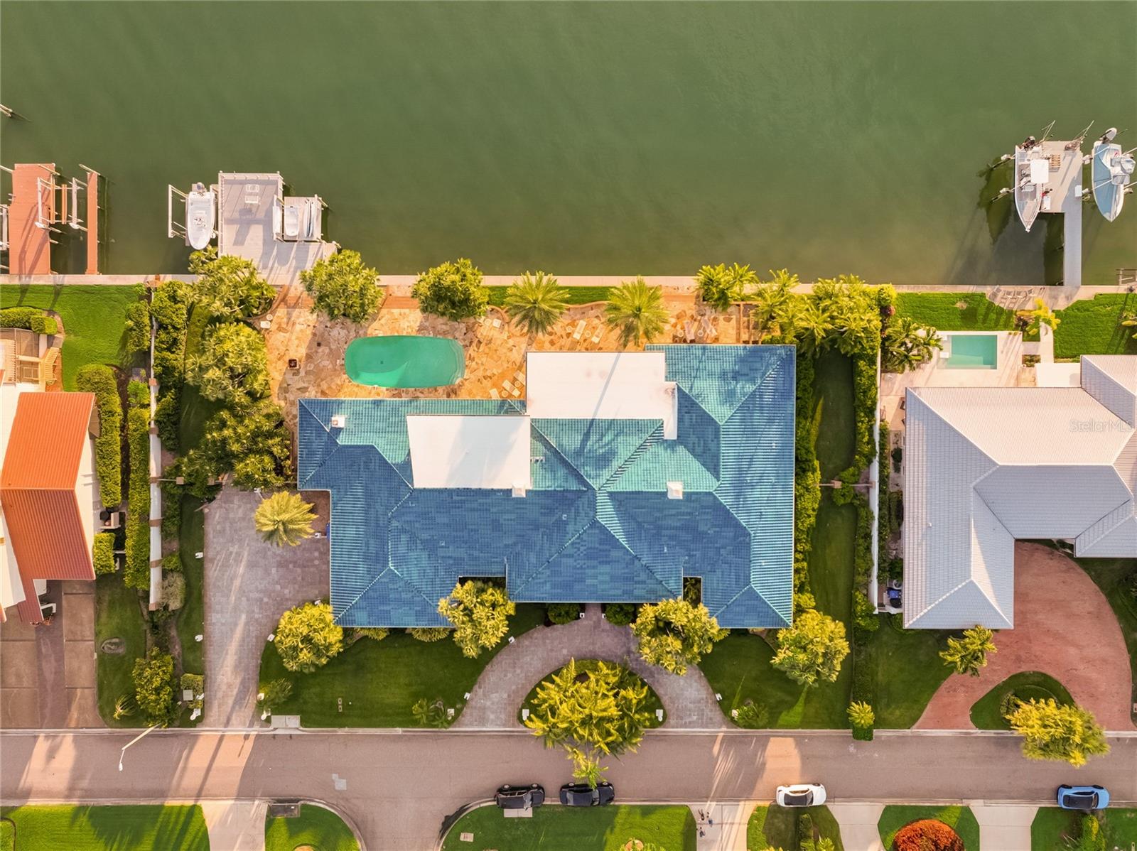 BAYWAY ISLES - Residential